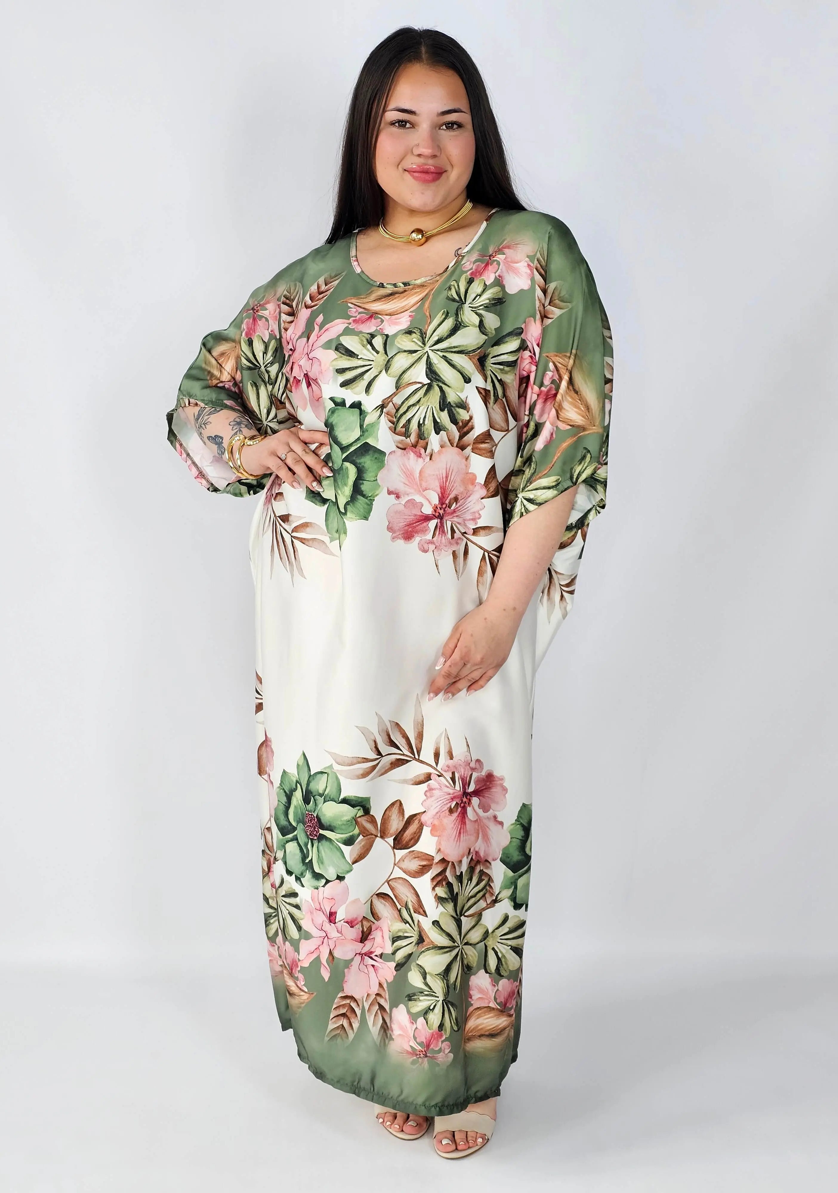 Sukienka plus size satynowa – elegancka sukienka XXL z połyskiem Stylowa XL