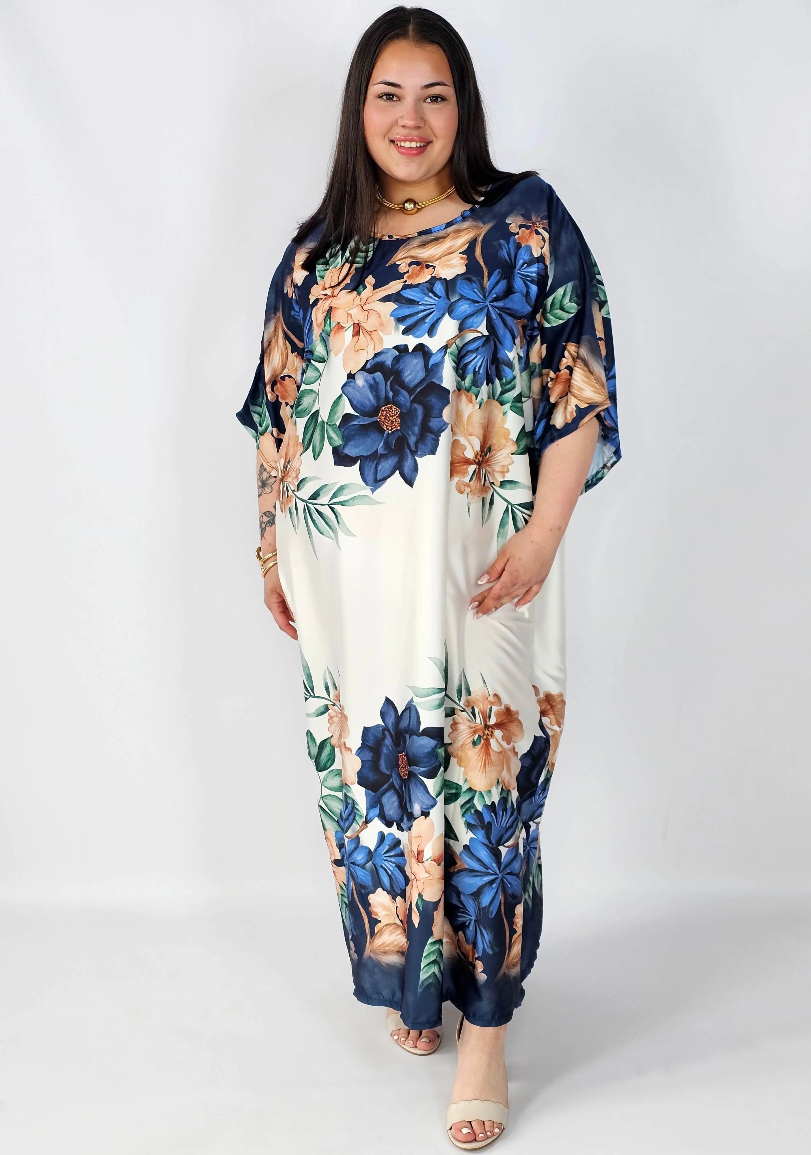 Sukienka plus size satynowa – elegancka sukienka XXL z połyskiem Stylowa XL