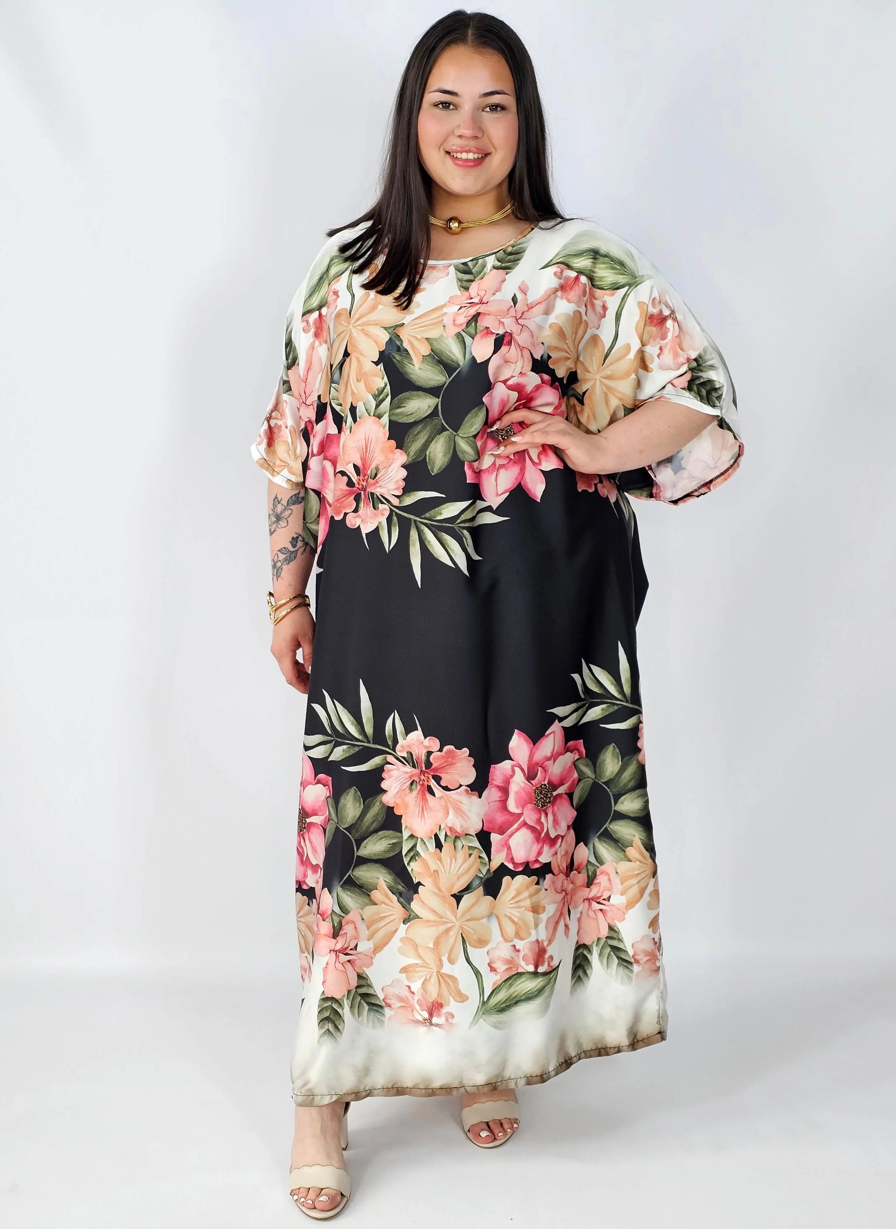 Sukienka plus size satynowa – elegancka sukienka XXL z połyskiem Stylowa XL