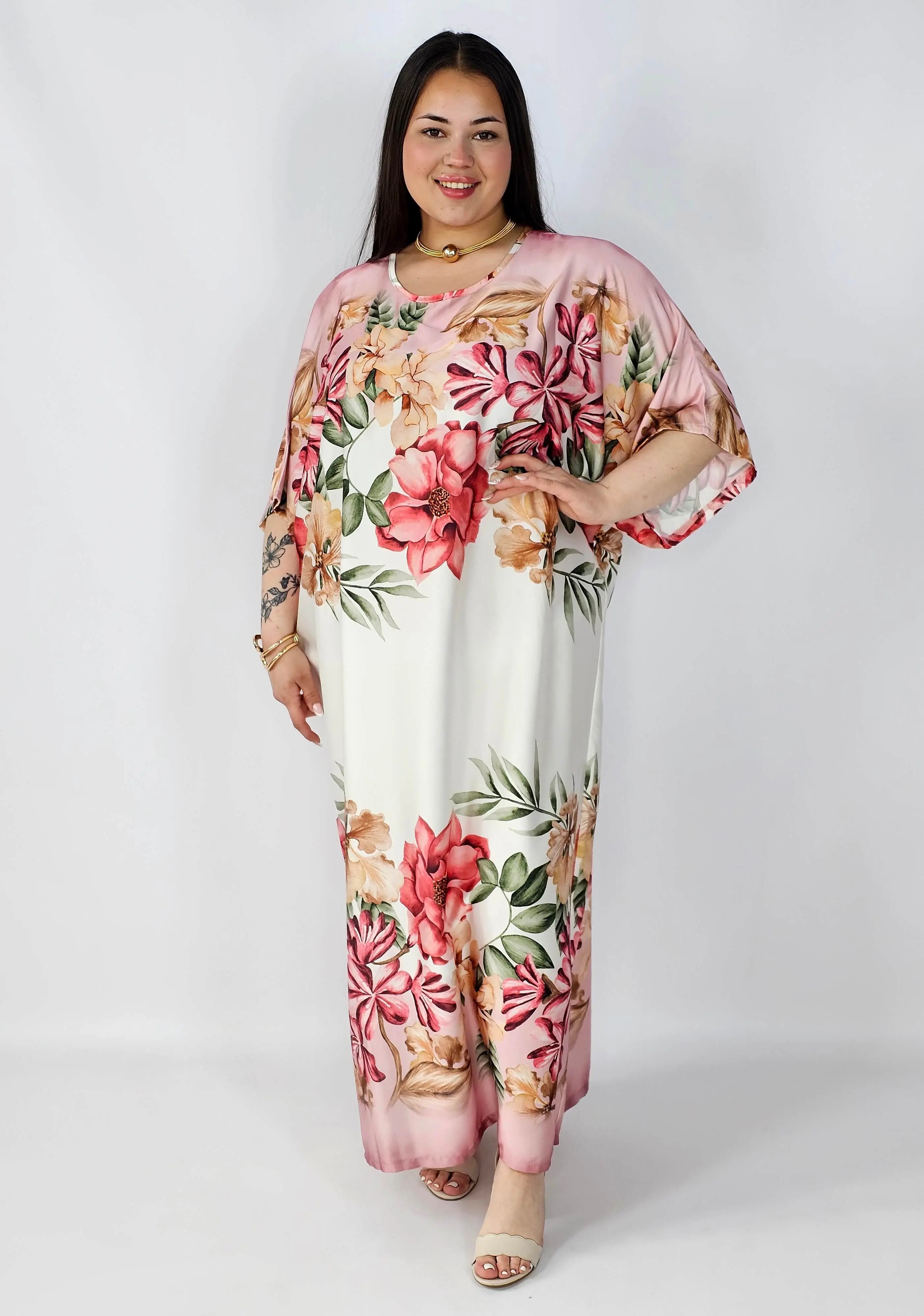 Sukienka plus size satynowa – elegancka sukienka XXL z połyskiem Stylowa XL