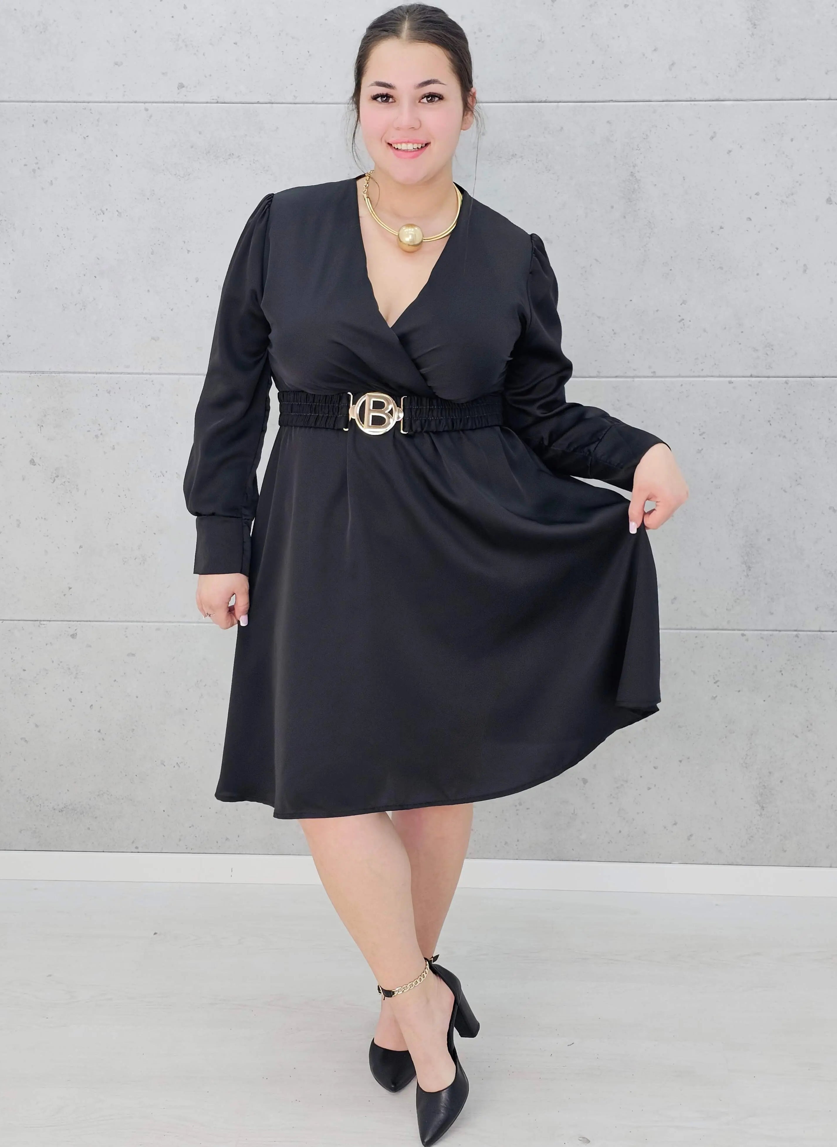 Sukienka plus size satynowa z paskiem – elegancja i pewność siebie na każdą okazję Stylowa XL