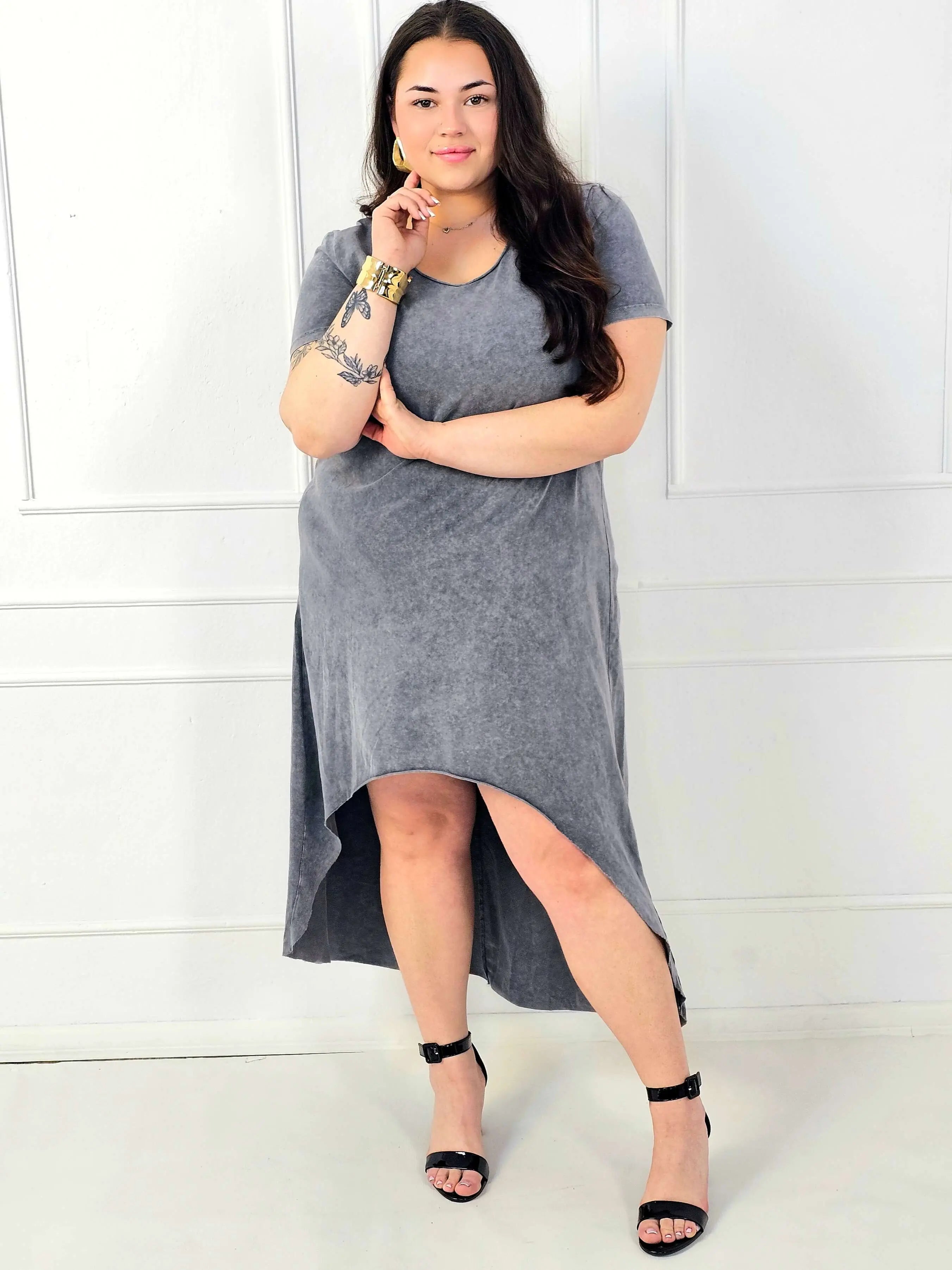 Sukienka plus size -sukienka midi z krótkim rękawem i asymetrycznym dołem Stylowa XL