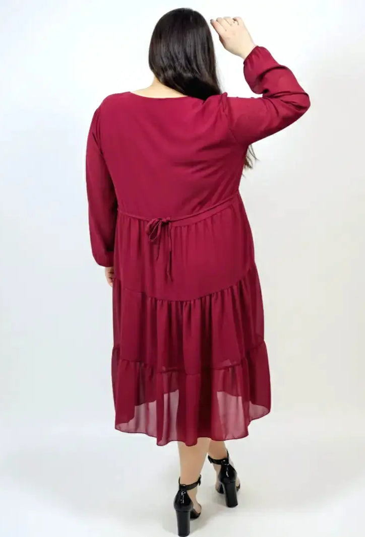 Sukienka plus size szyfonowa z falbanami – lekka i kobieca XXL Stylowa XL