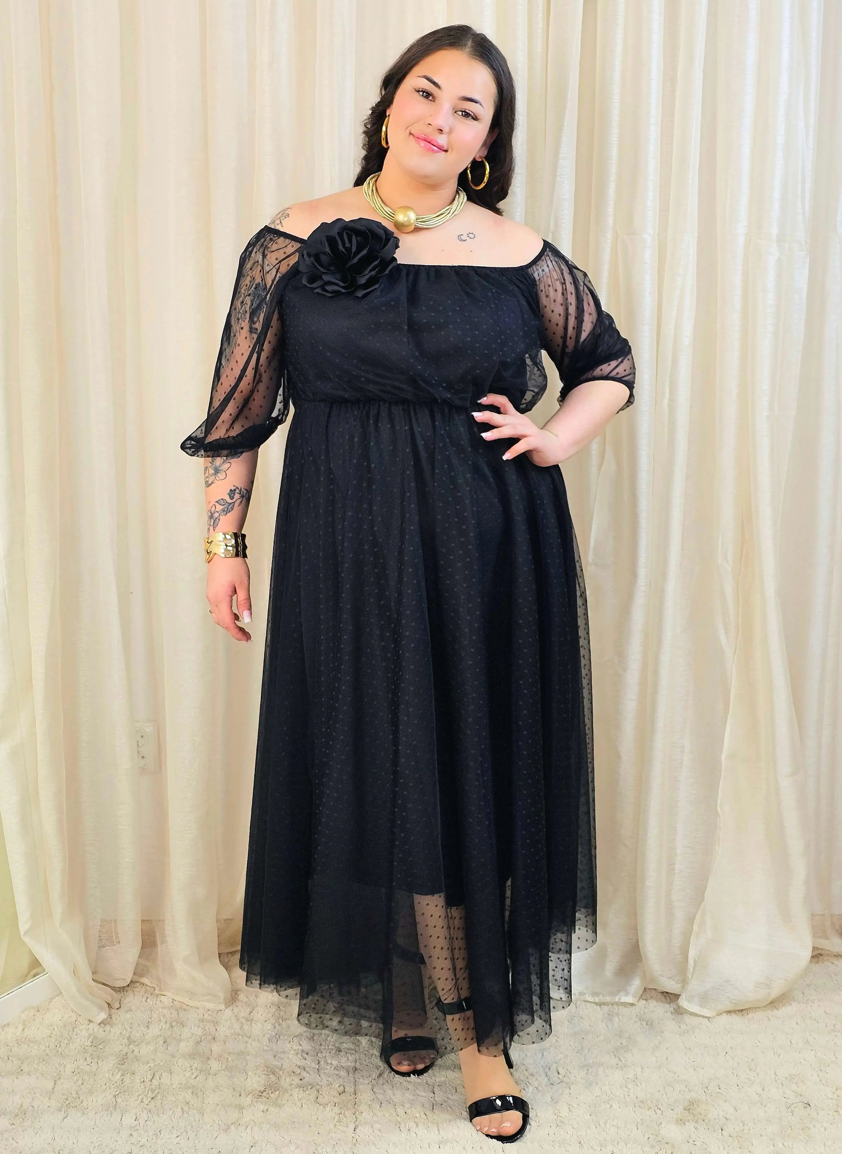 Sukienka plus size tiulowa maxi z dekoltem hiszpanka – elegancka sukienka XXL Stylowa XL Stylowa XL