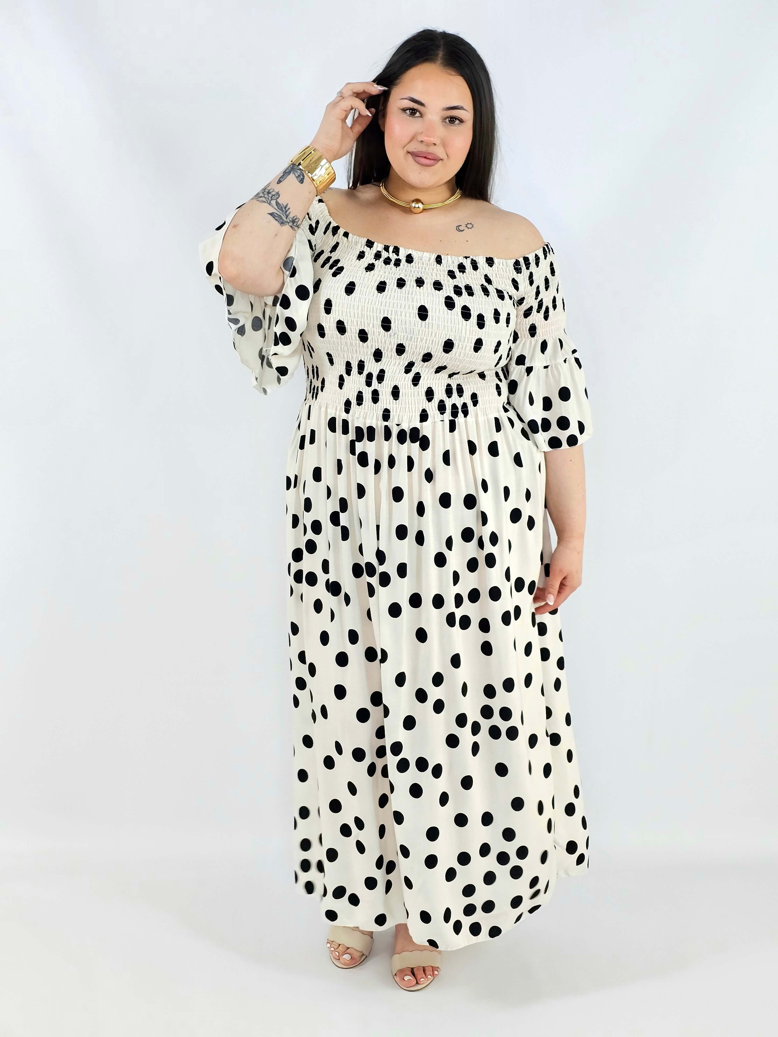 Sukienka plus size w groszki XXL – elegancka hiszpanka na komunię i wesele Stylowa XL