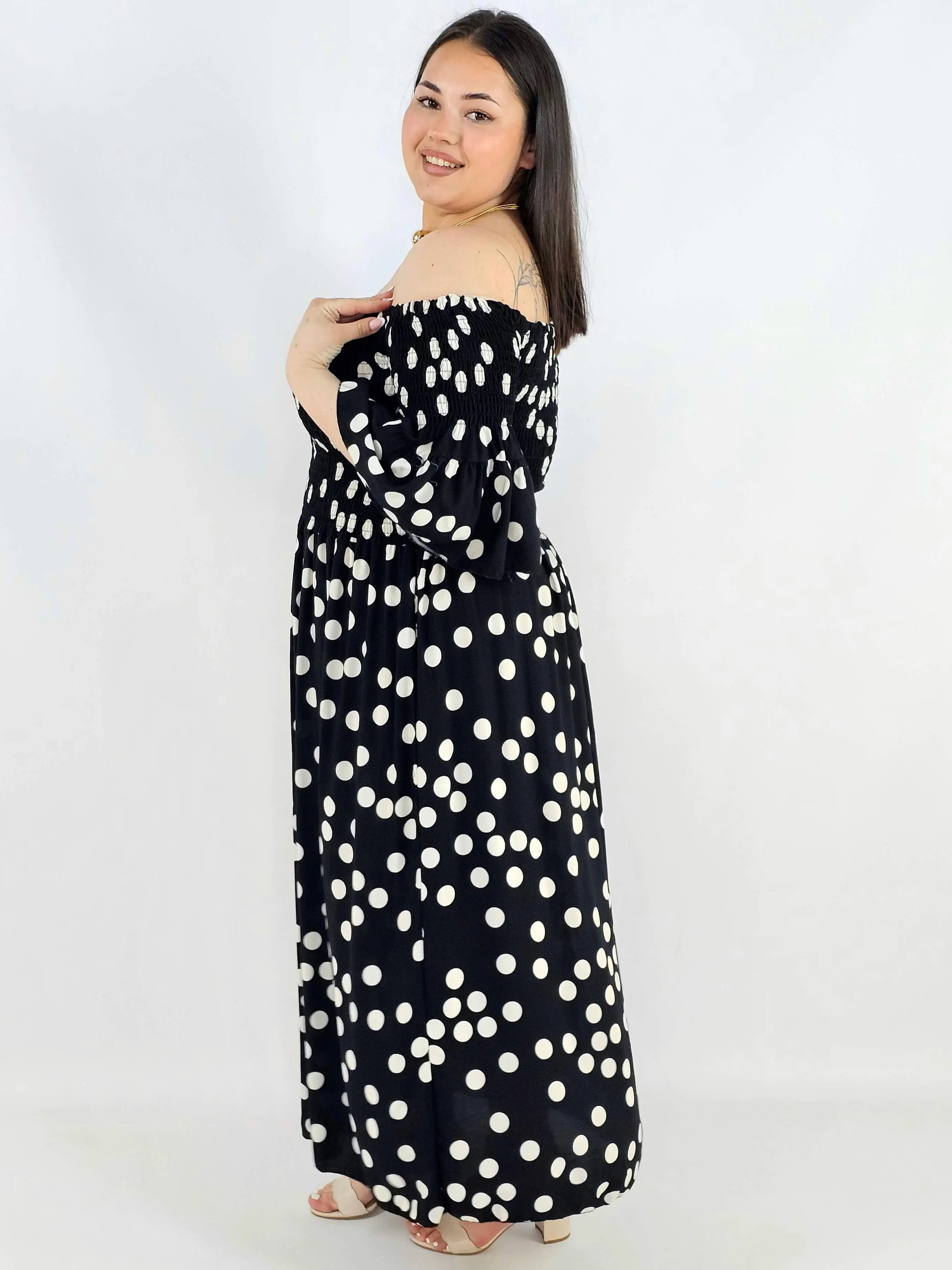 Sukienka plus size w groszki XXL – elegancka hiszpanka na komunię i wesele Stylowa XL