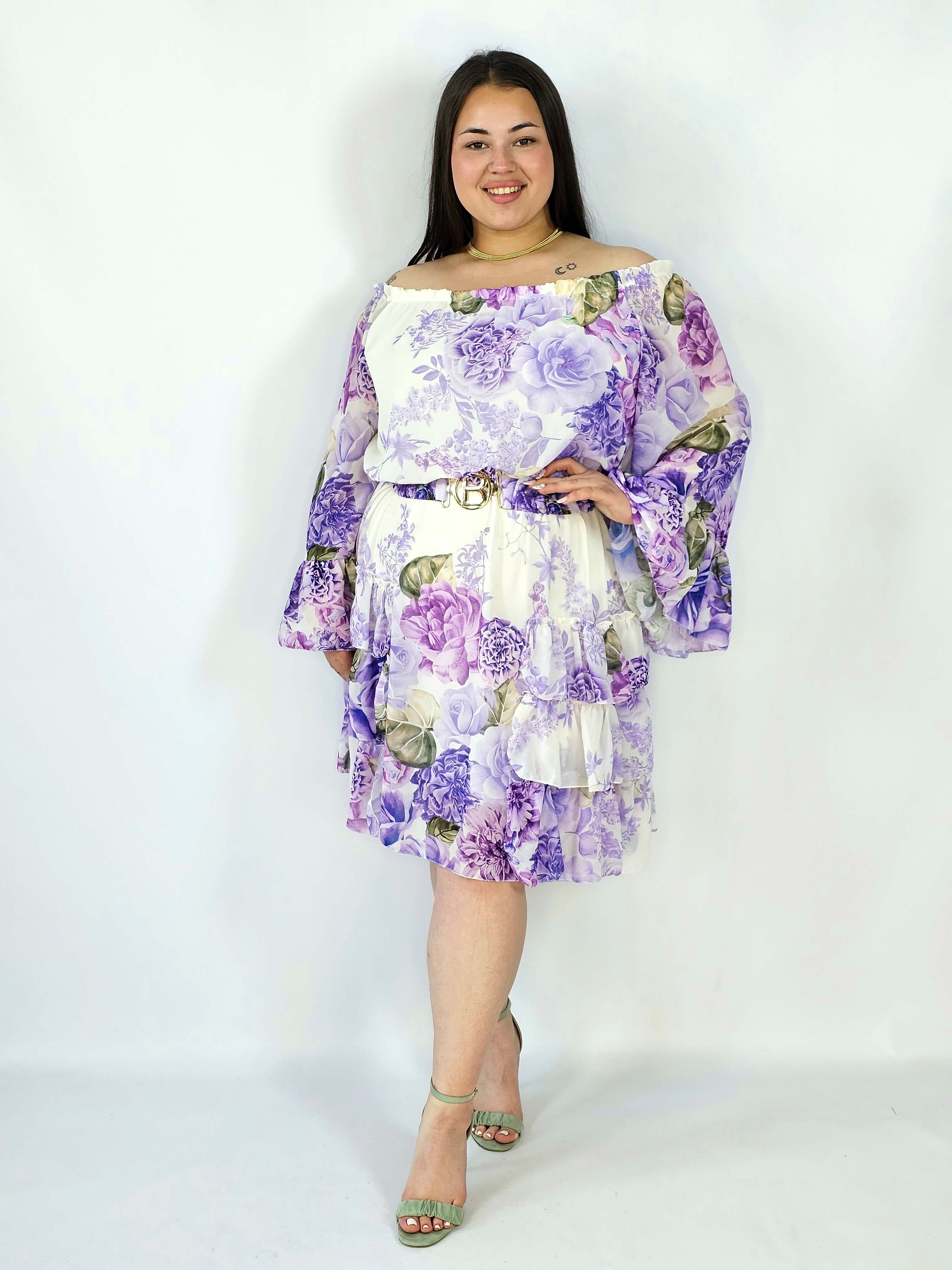 Sukienka plus size w kwiatowy wzór z falbaną – lekka i kobieca stylizacja XXL Stylowa XL