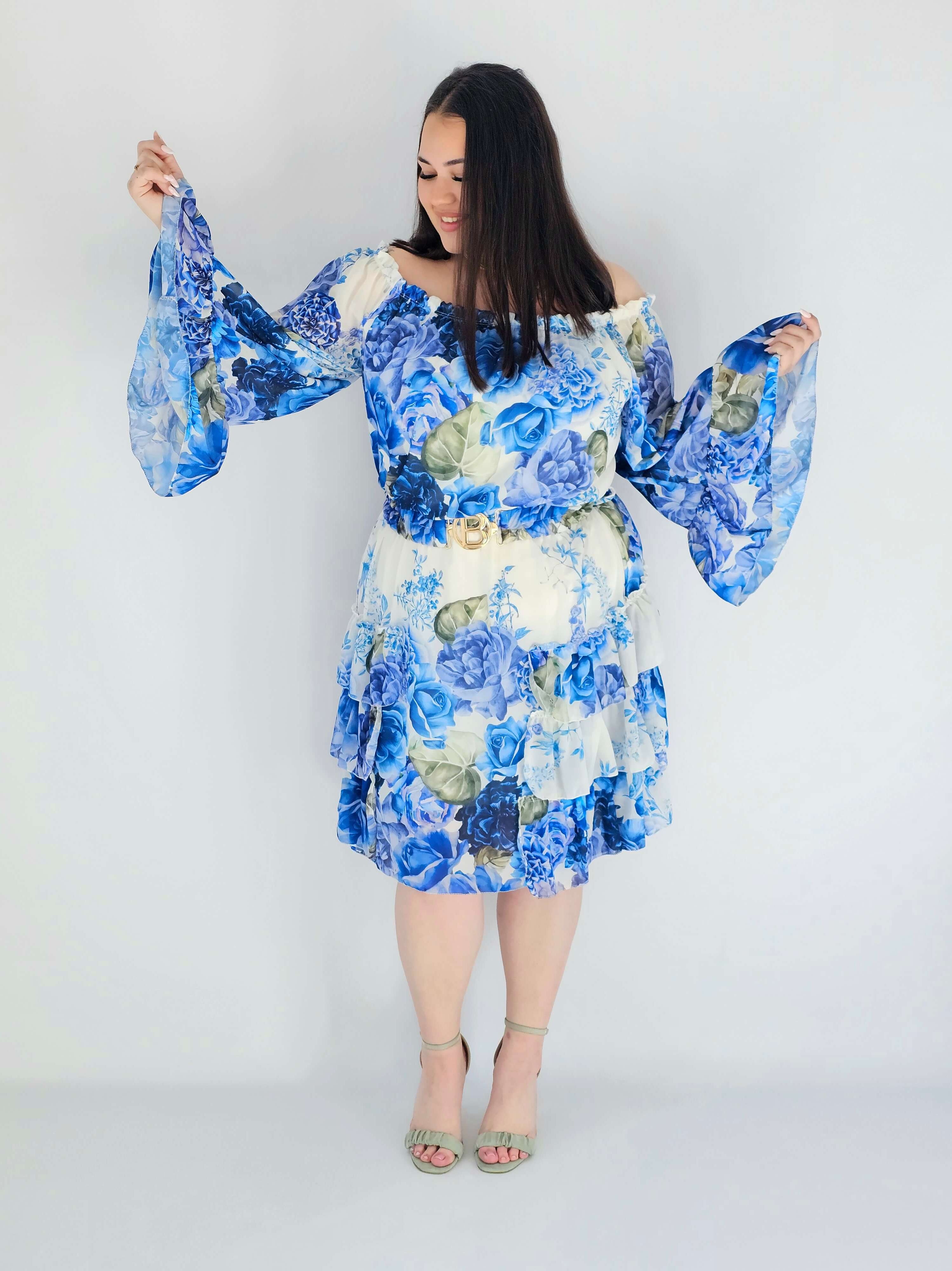 Sukienka plus size w kwiatowy wzór z falbaną – lekka i kobieca stylizacja XXL Stylowa XL