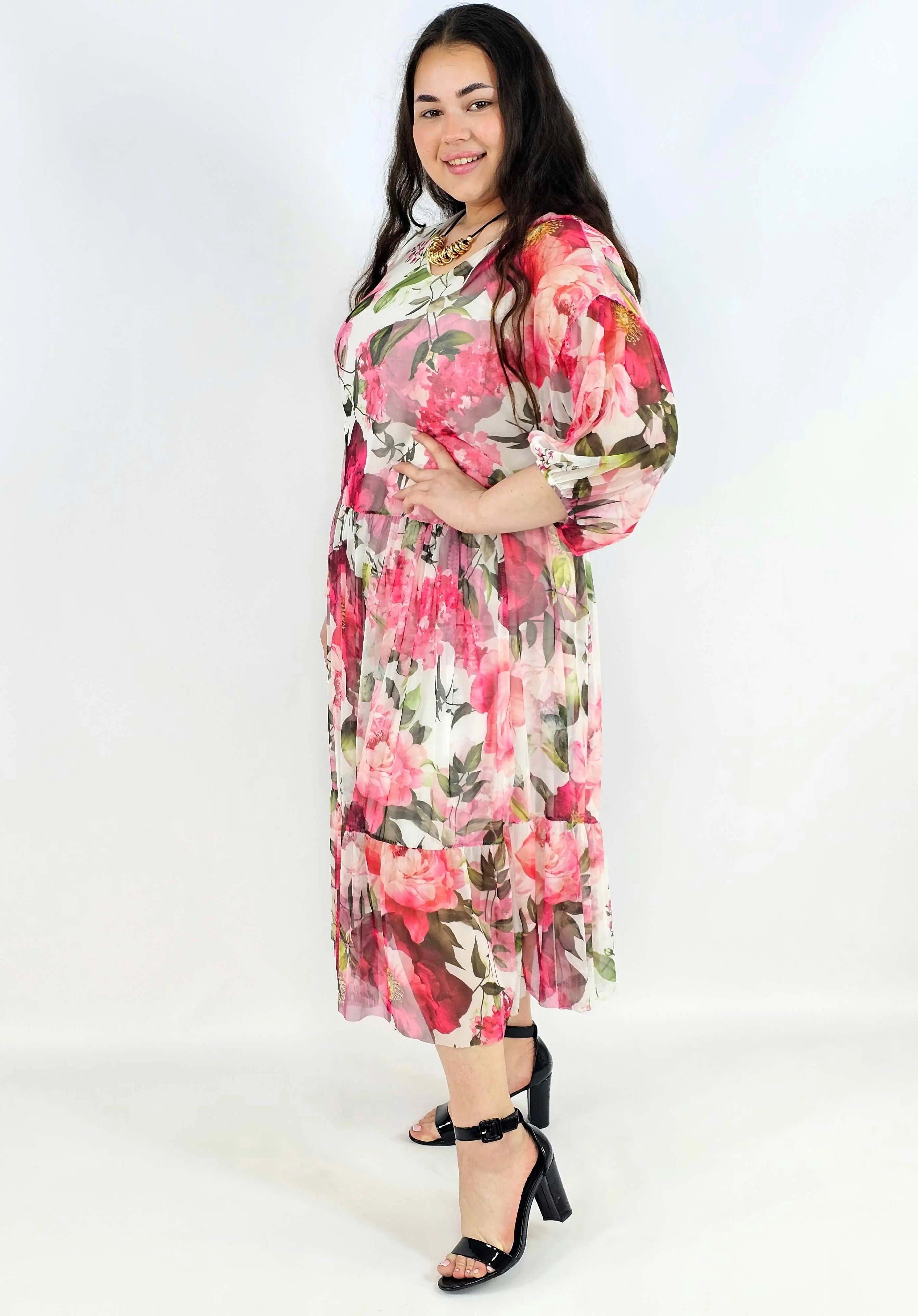 Sukienka plus size w odcieniach różu i zieleni – lekka, kobieca i stylowa Stylowa XL