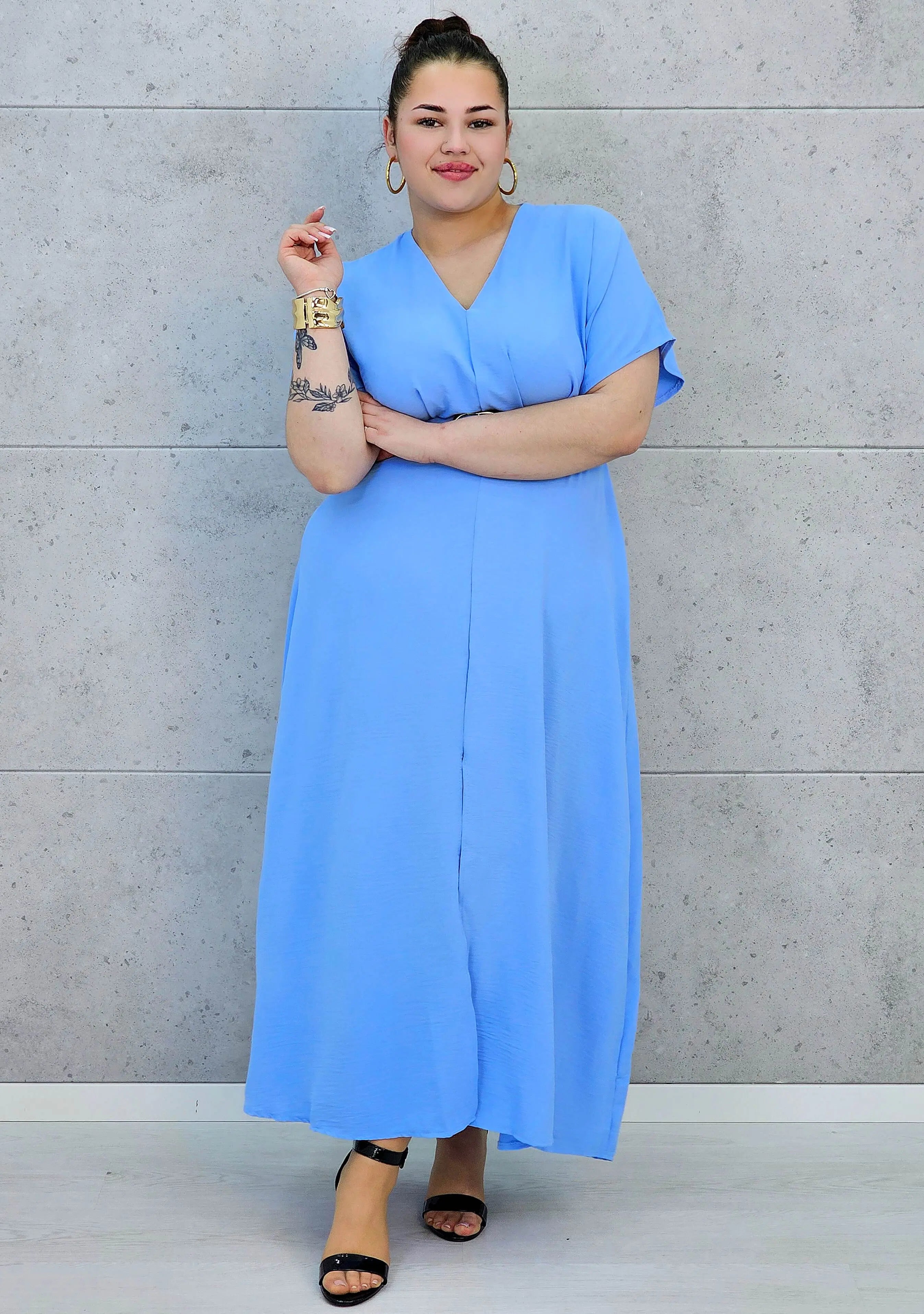 Sukienka plus size z dekoltem V i paskiem w talii Stylowa XL