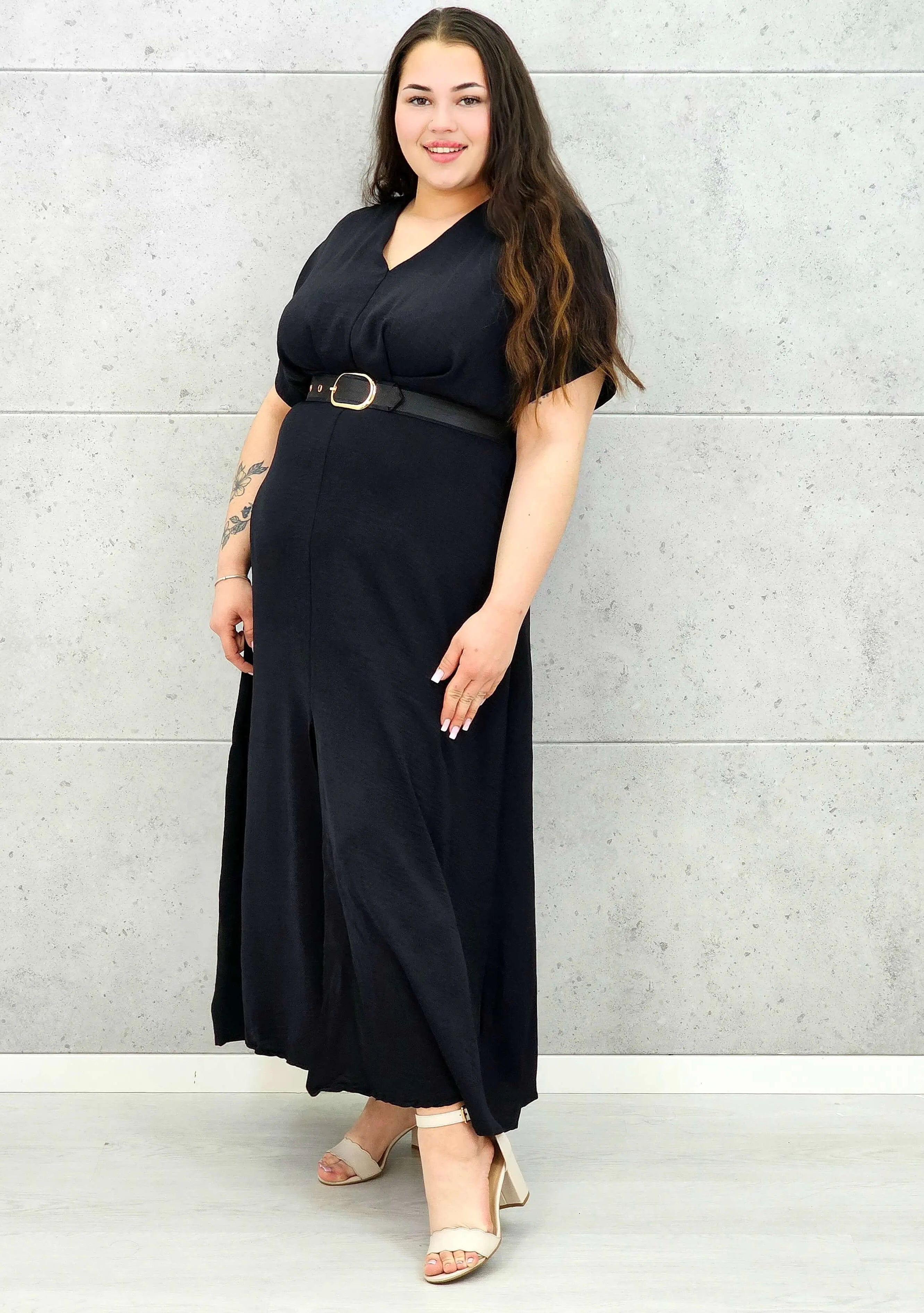 Sukienka plus size z dekoltem V i paskiem w talii Stylowa XL