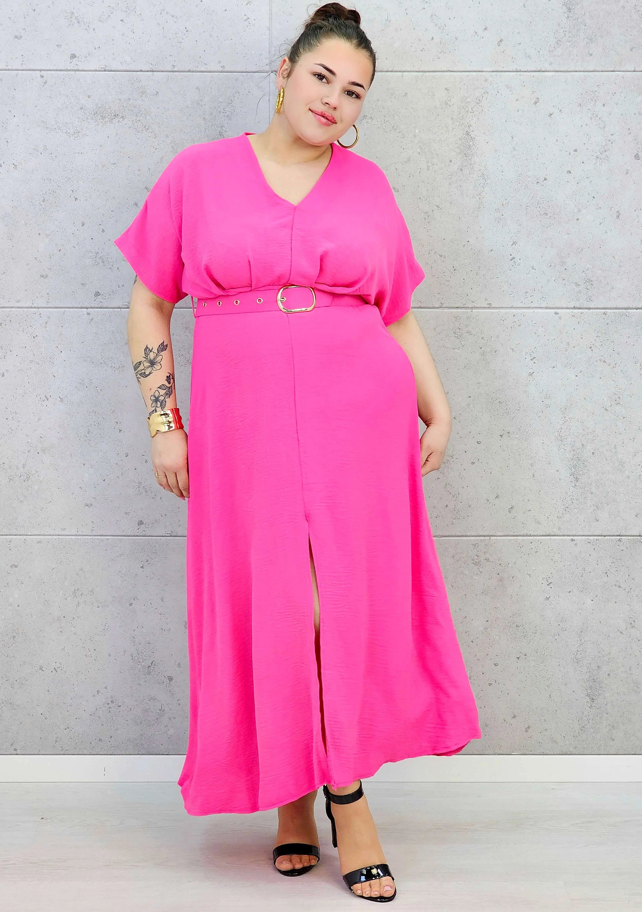 Sukienka plus size z dekoltem V i paskiem w talii Stylowa XL