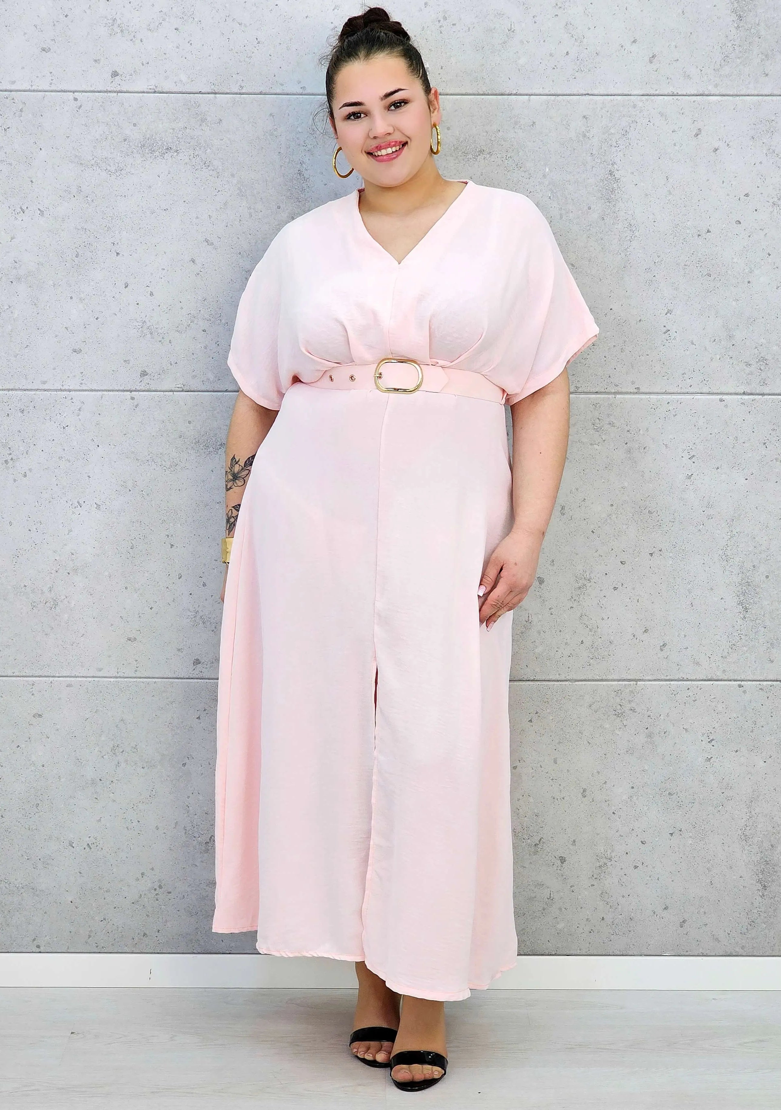 Sukienka plus size z dekoltem V i paskiem w talii Stylowa XL