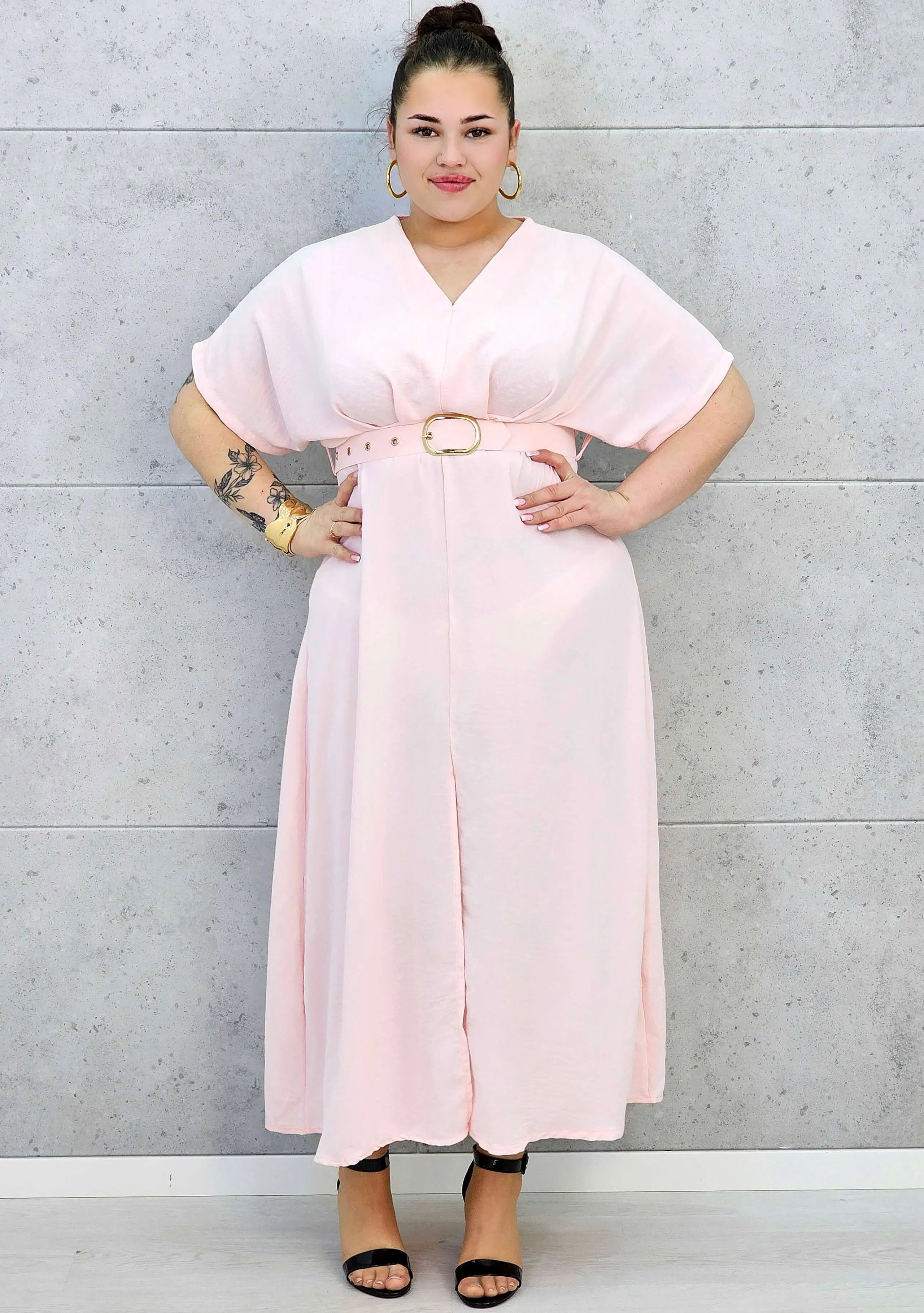 Sukienka plus size z dekoltem V i paskiem w talii Stylowa XL