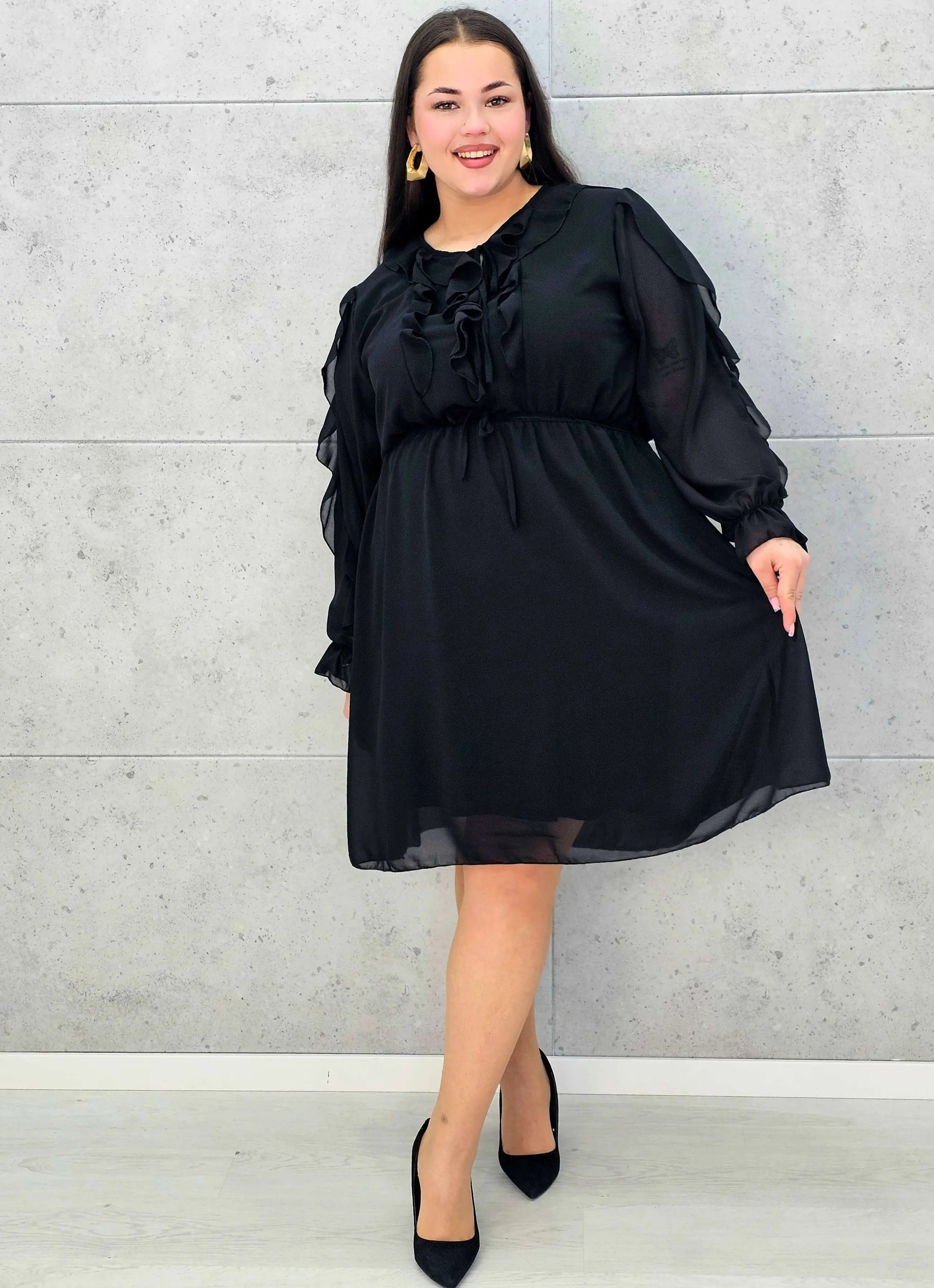 Sukienka plus size z falbanami – czekoladowa, bordowa i czarna Stylowa XL - Stylowa XL