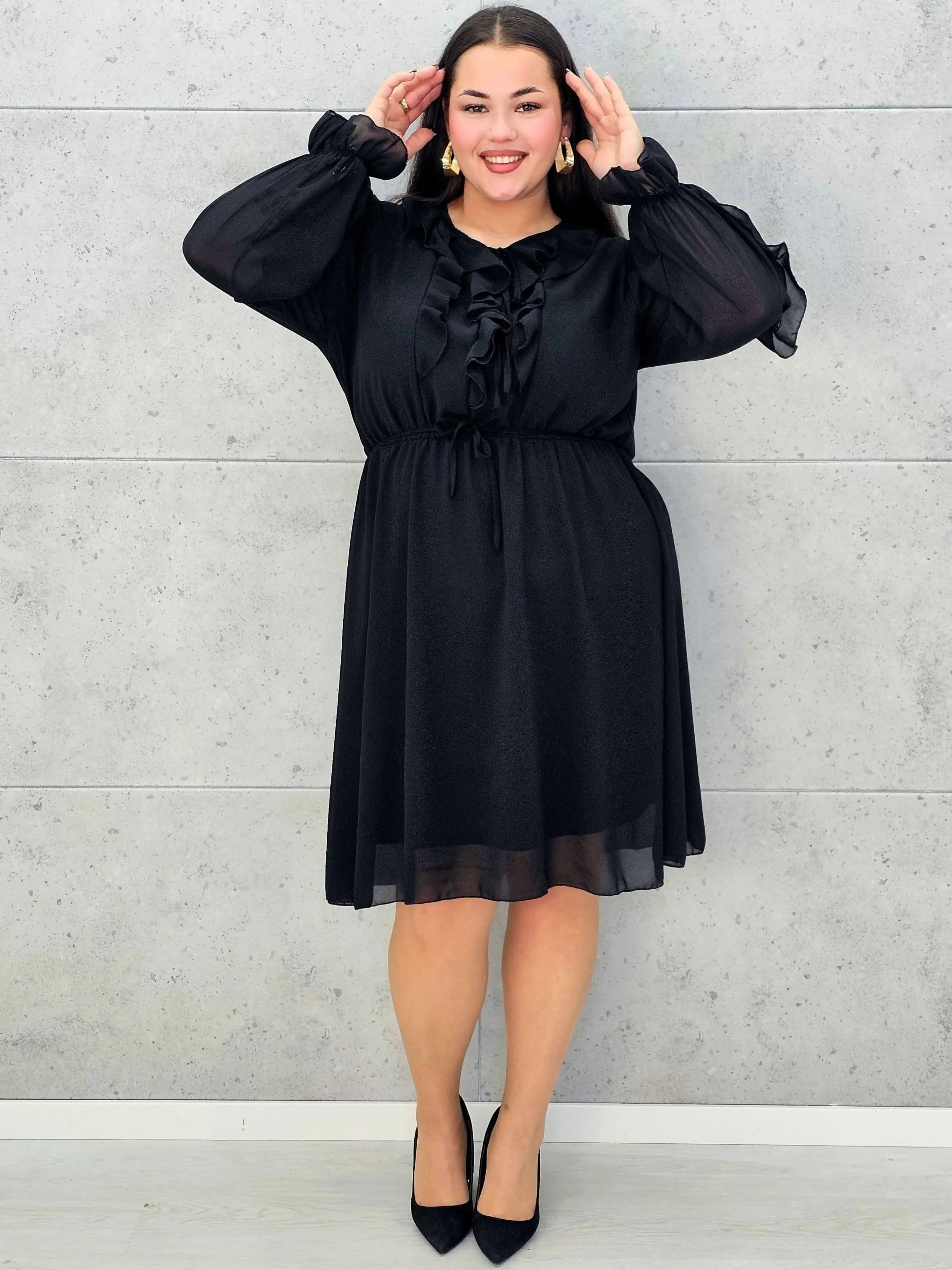 Sukienka plus size z falbanami – czekoladowa, bordowa i czarna Stylowa XL - Stylowa XL