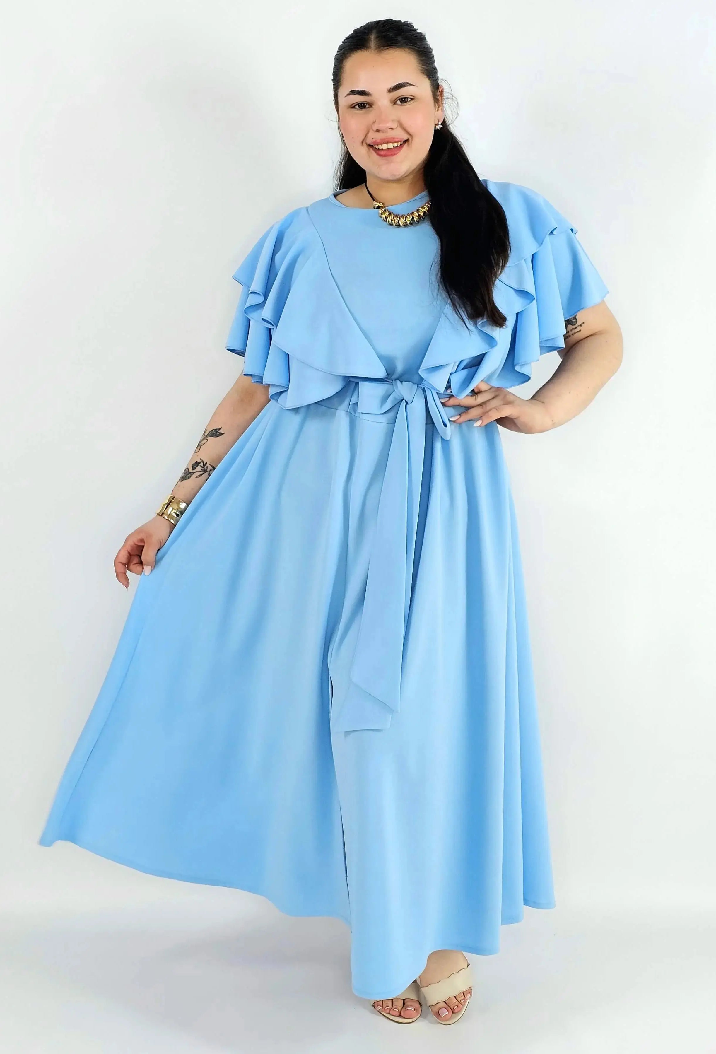 Sukienka plus size z falbanami – lekkość, która podkreśla kobiecość Stylowa XL
