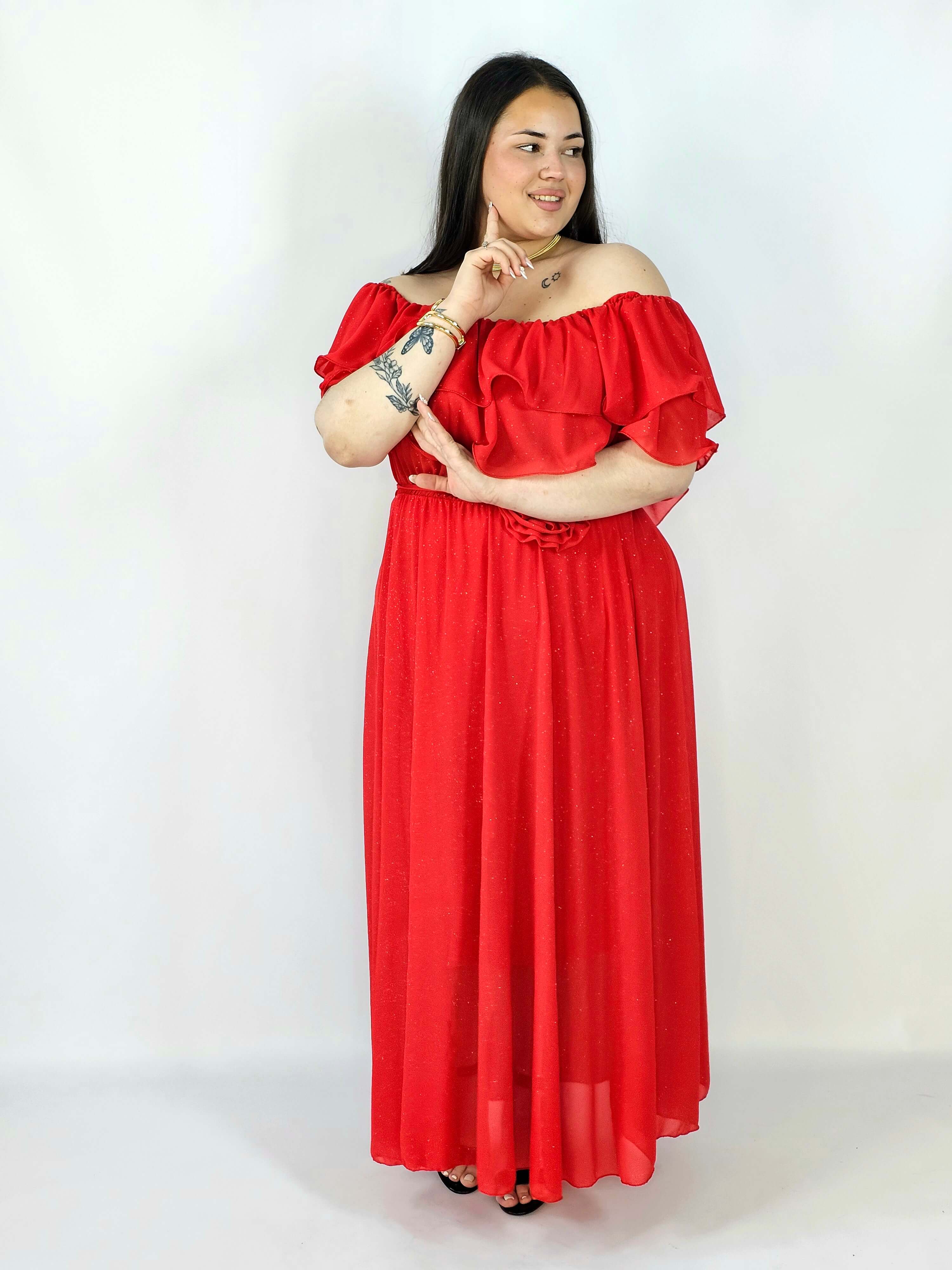 Sukienka plus size z falbanami i subtelnym połyskiem – efekt WOW XXL Stylowa XL
