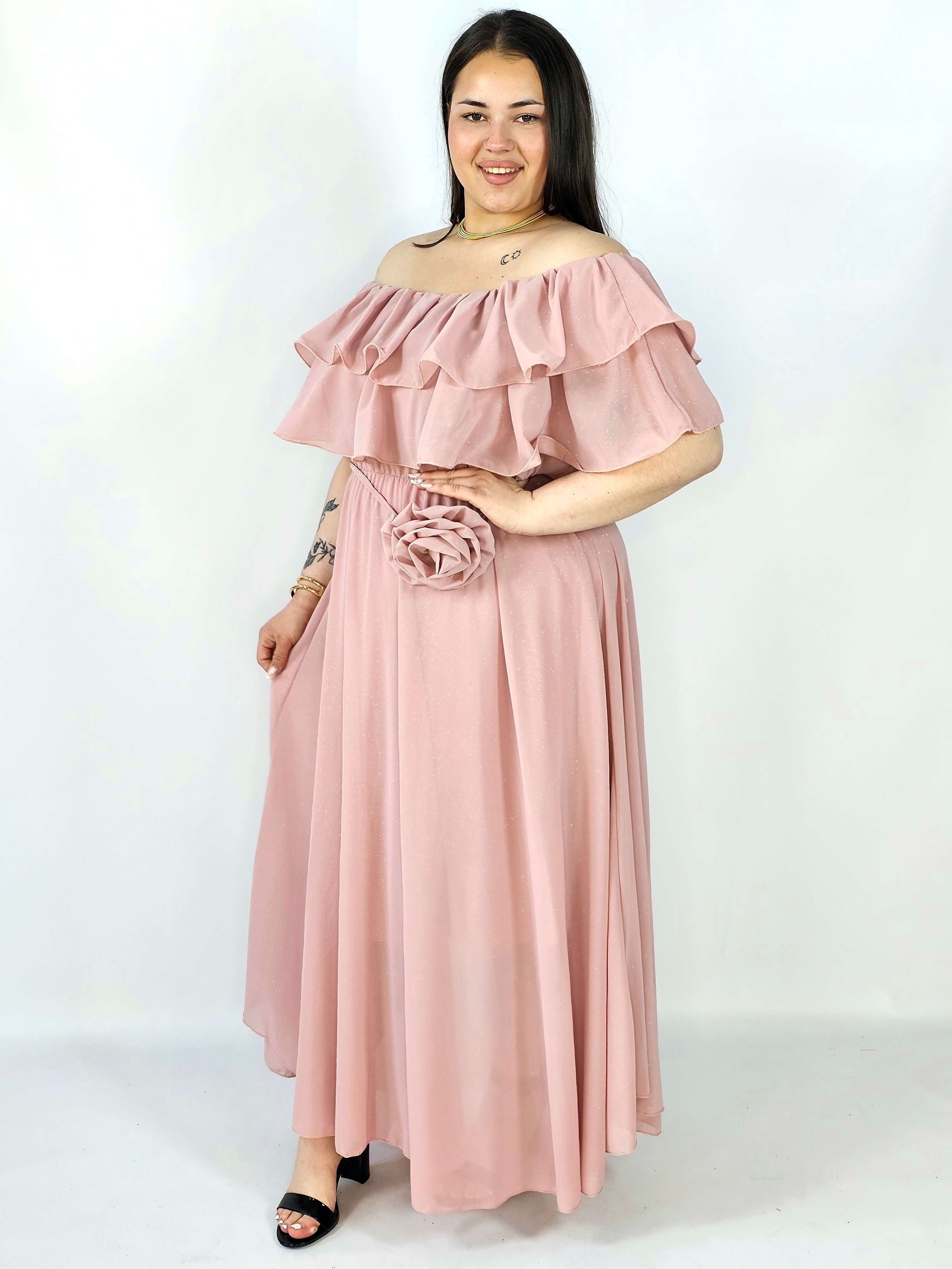 Sukienka plus size z falbanami i subtelnym połyskiem – efekt WOW XXL Stylowa XL