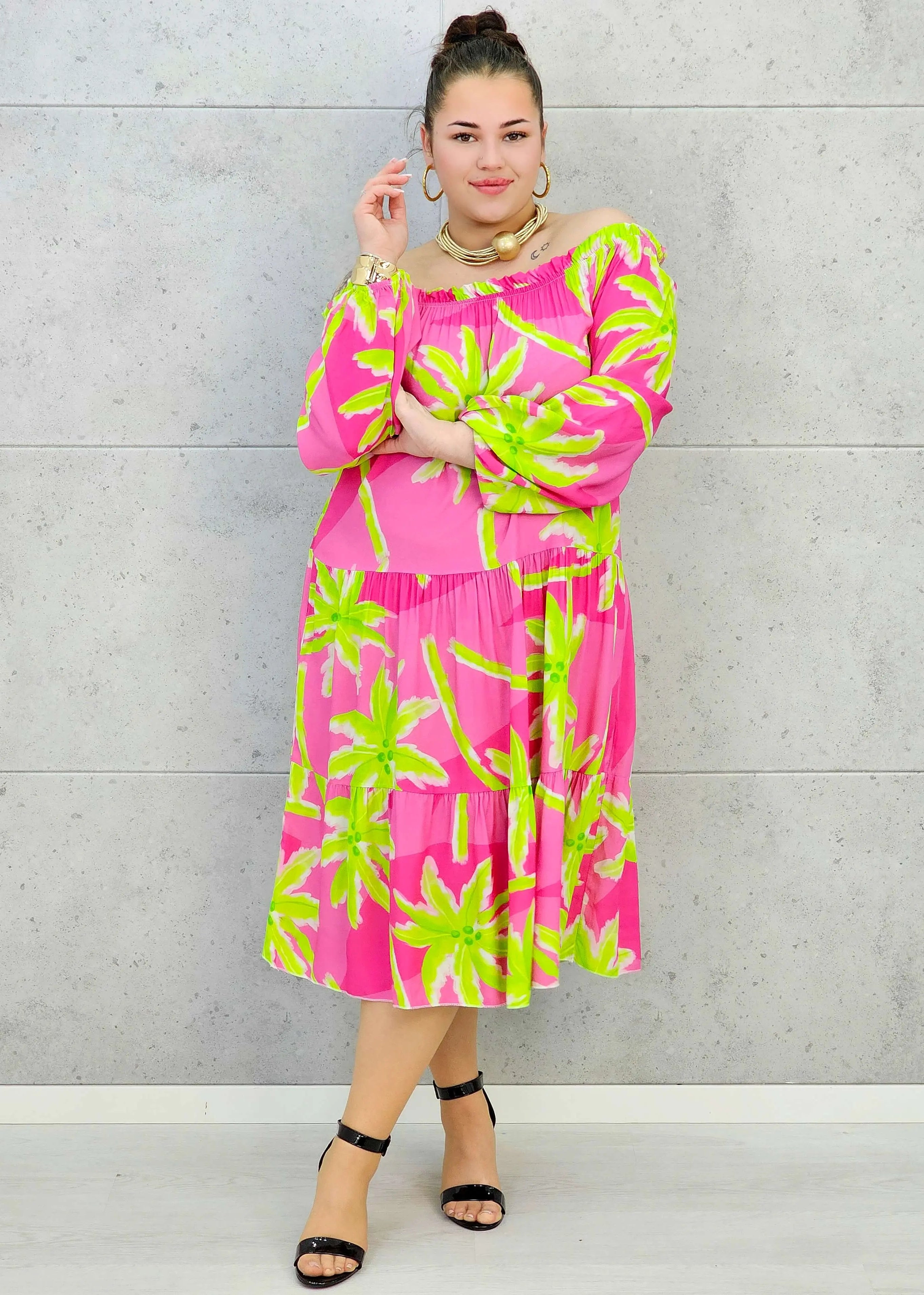 Sukienka plus size z wzorem w kwiaty Stylowa XL