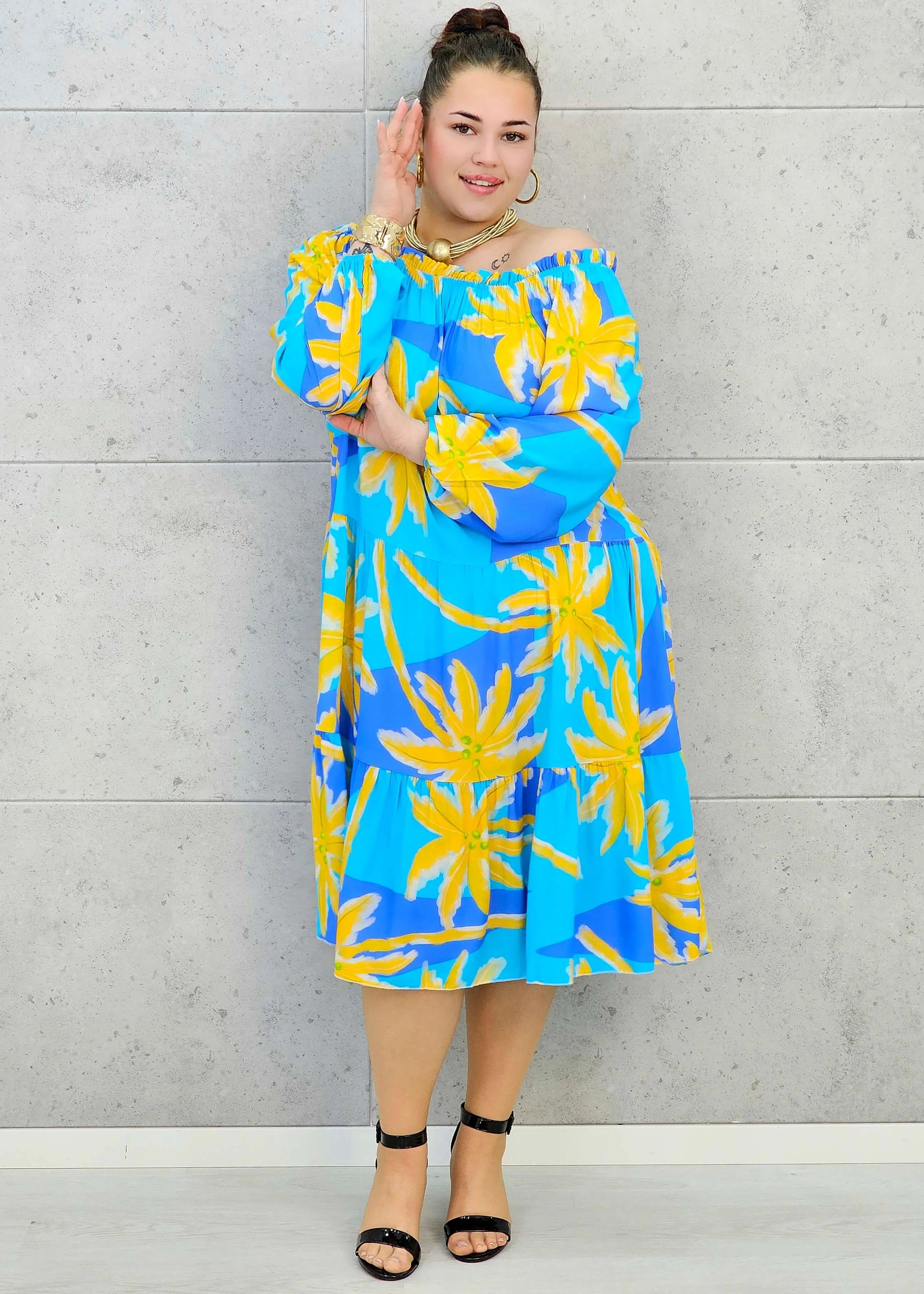 Sukienka plus size z wzorem w kwiaty Stylowa XL