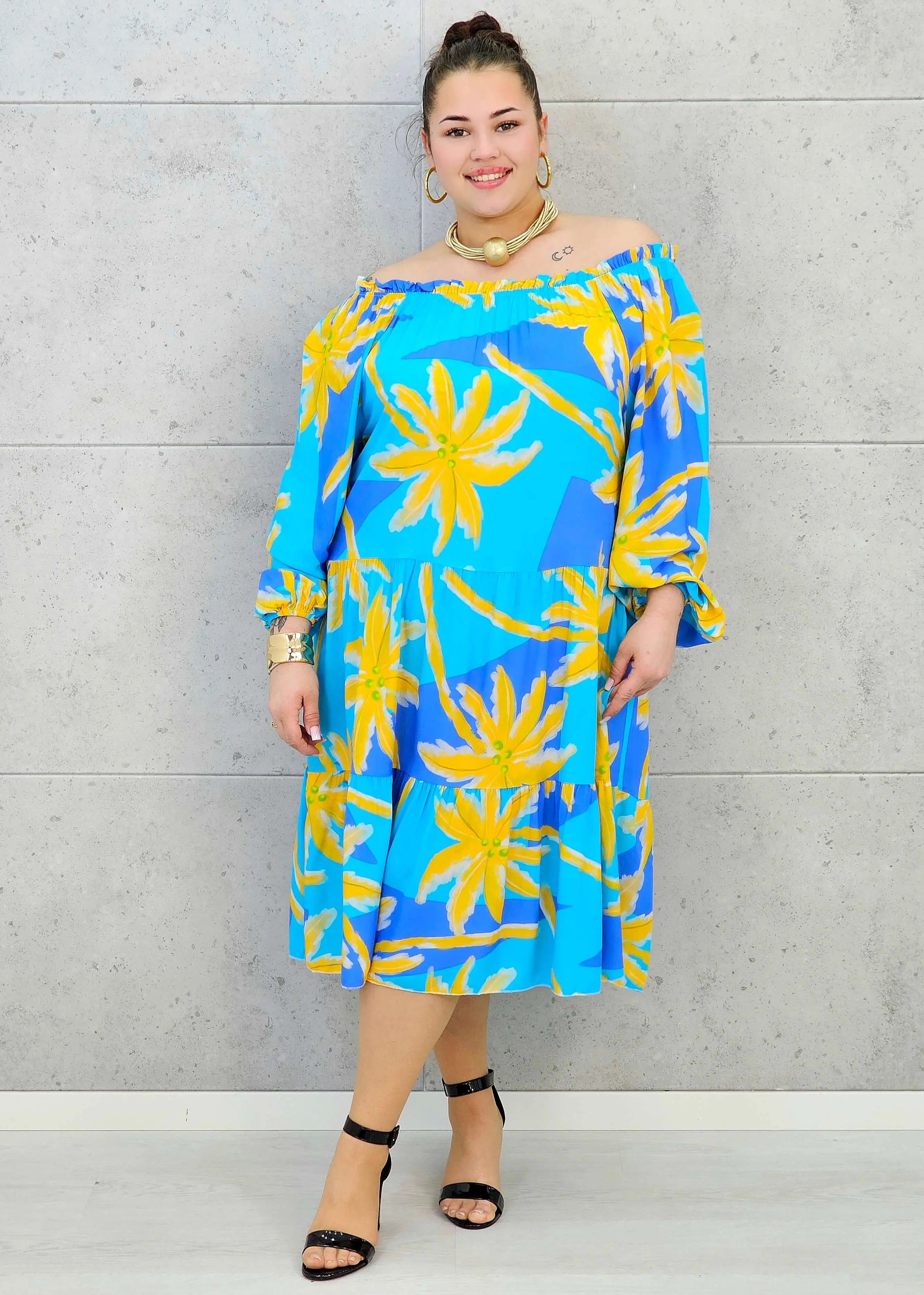 Sukienka plus size z wzorem w kwiaty Stylowa XL