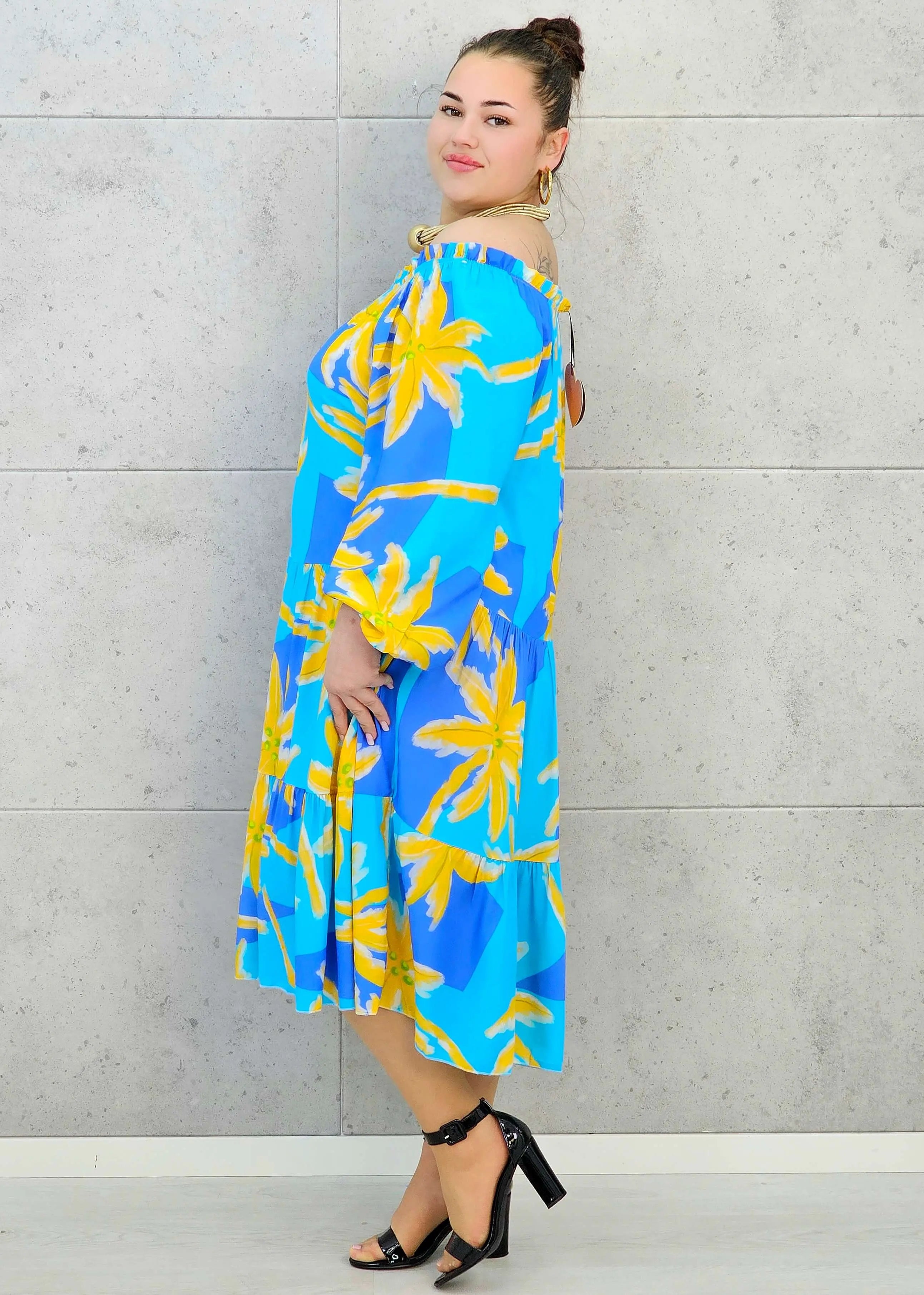 Sukienka plus size z wzorem w kwiaty Stylowa XL