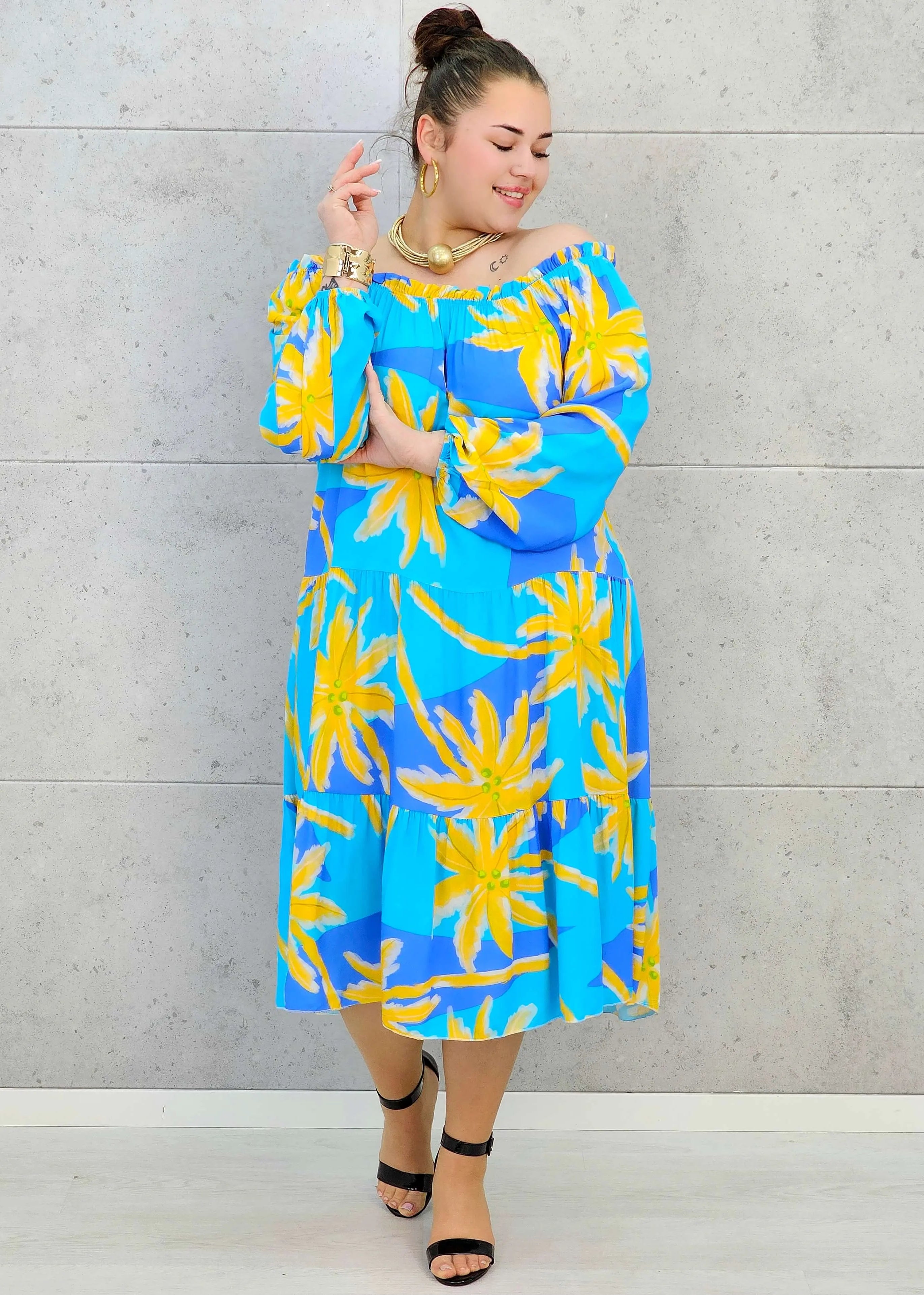 Sukienka plus size z wzorem w kwiaty Stylowa XL