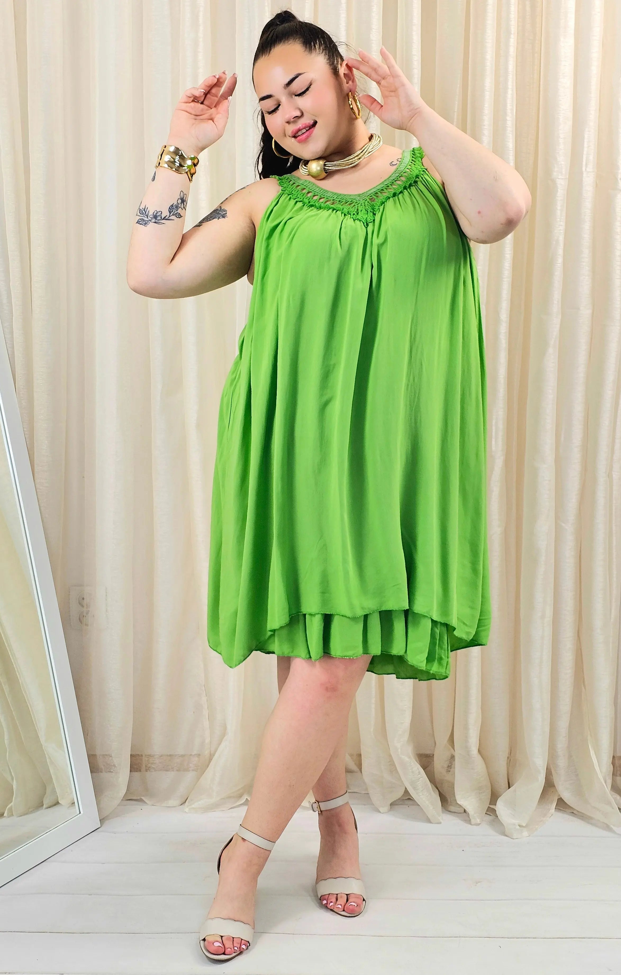 Sukienka plus size zielona na ramiączkach – lekka sukienka XXL na lato Stylowa XL