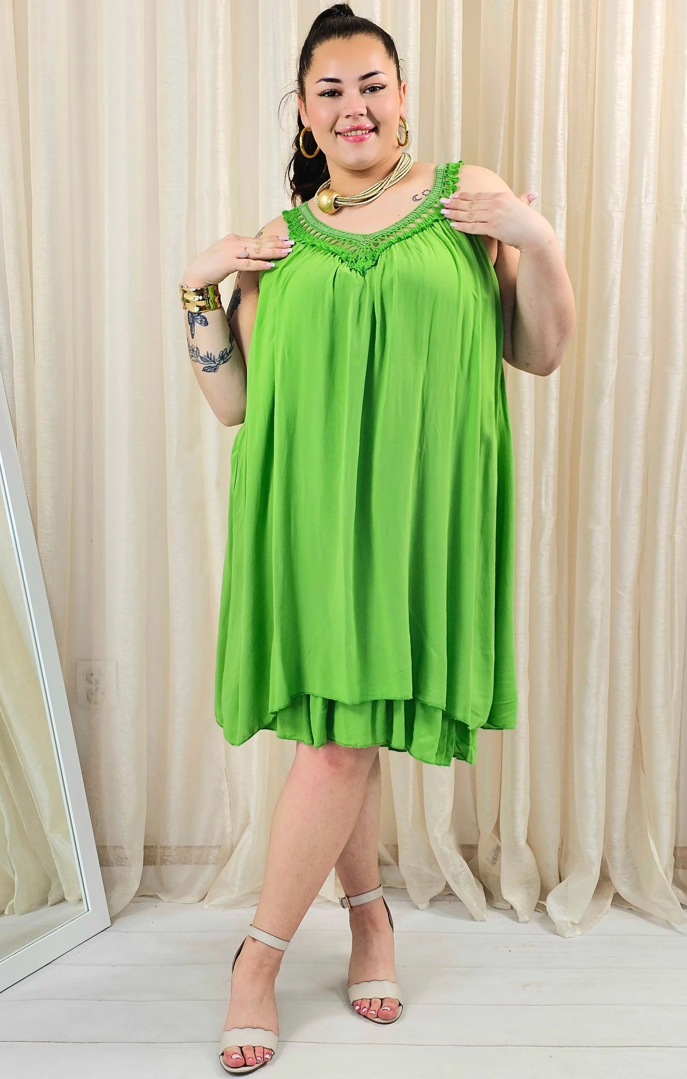 Sukienka plus size zielona na ramiączkach – lekka sukienka XXL na lato Stylowa XL