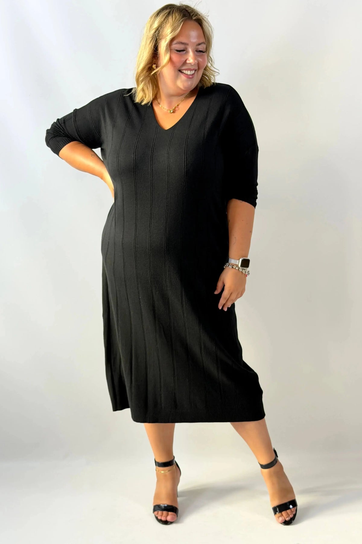 Sukienka prążkowana Plus Size maxi z dekoltem w serek Stylowa XL