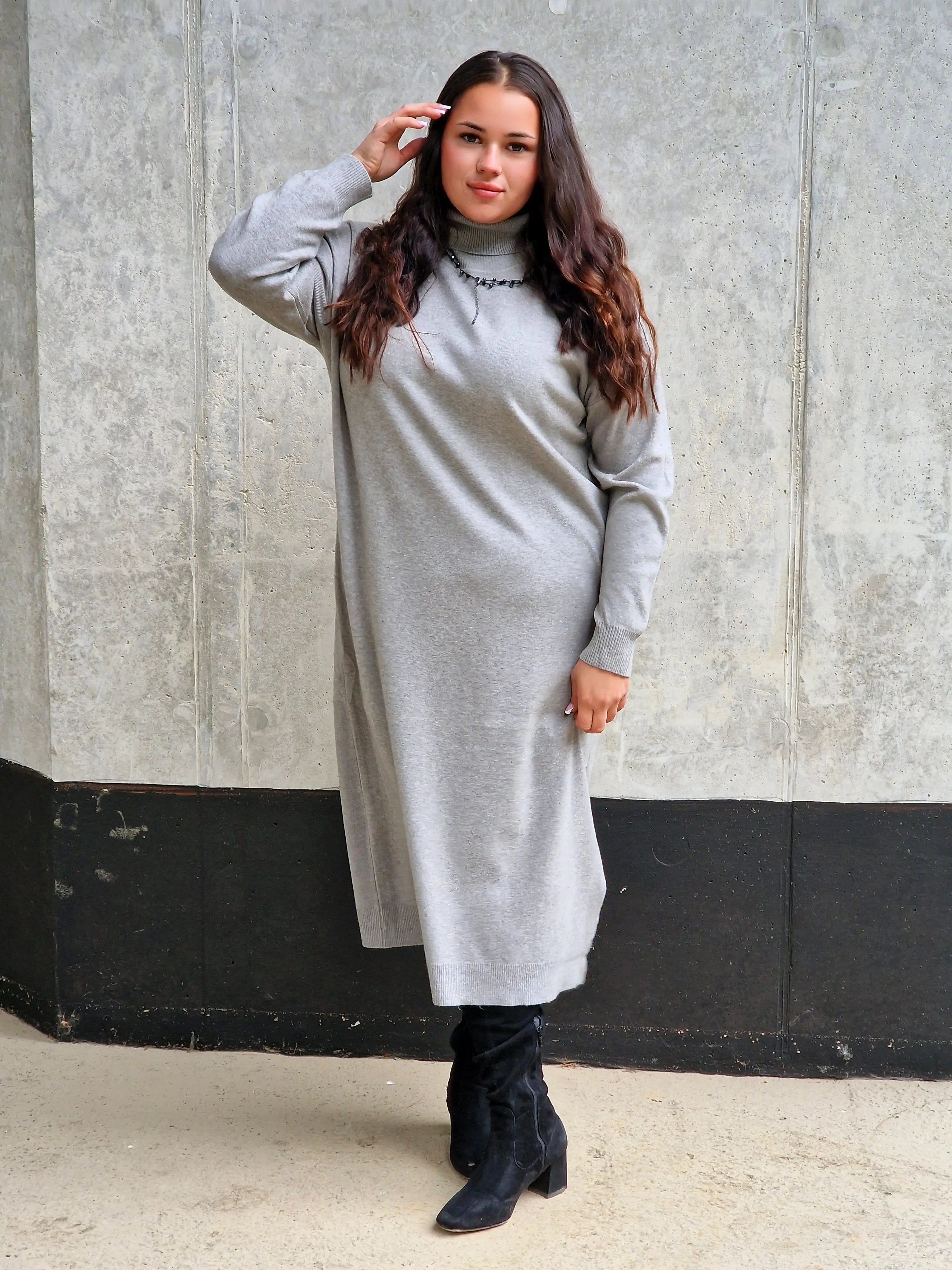 Sukienka sweterkowa półgolf Stylowa XL