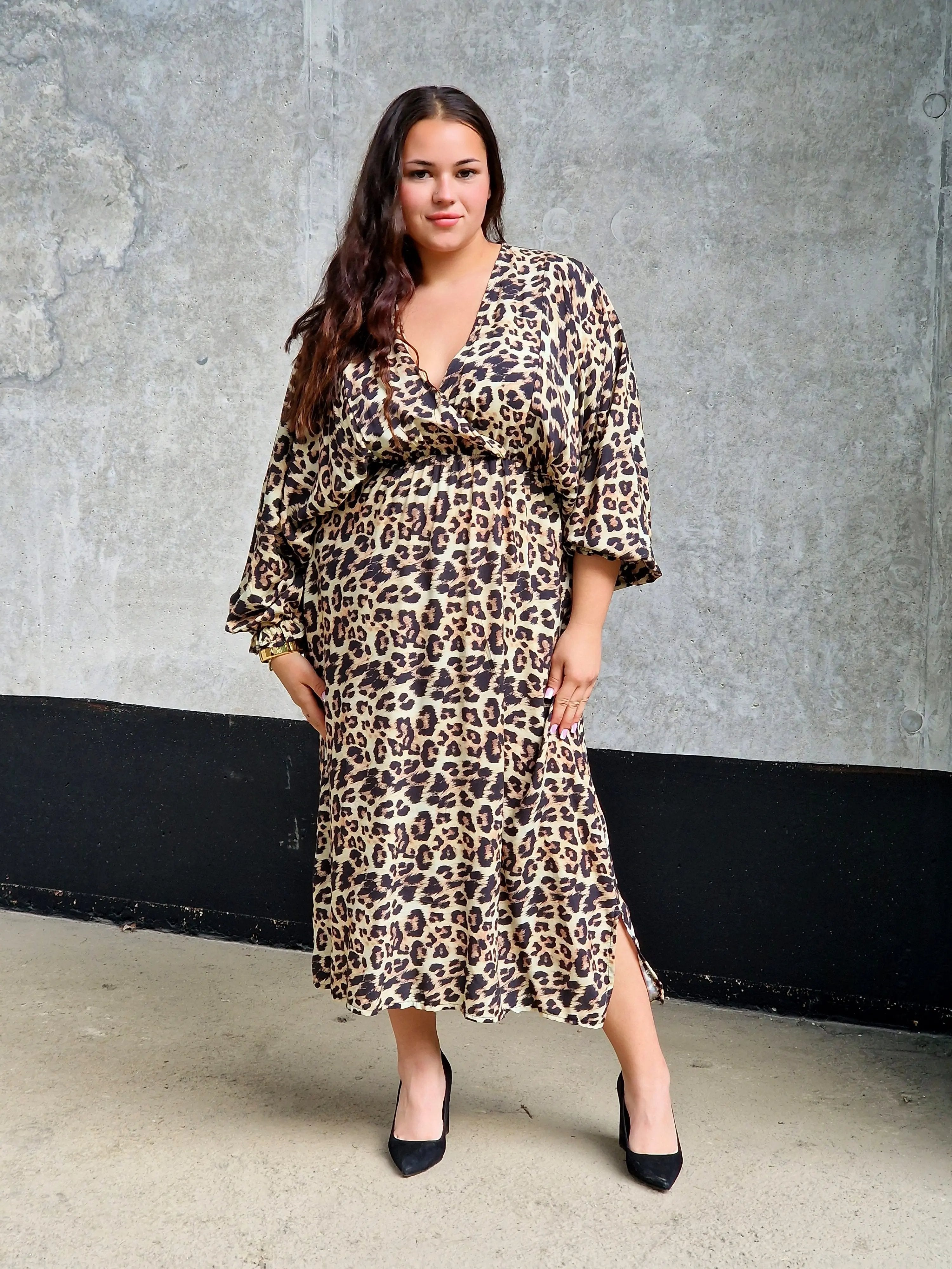 Sukienka w Panterkę Stylowa XL