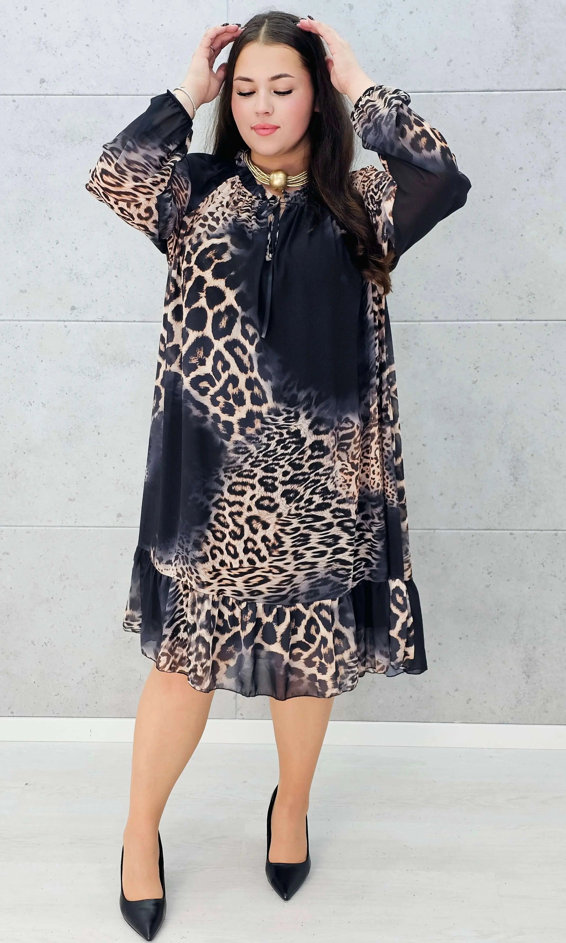 Stylizacja z sukienką w panterkę – Stylowa XL
