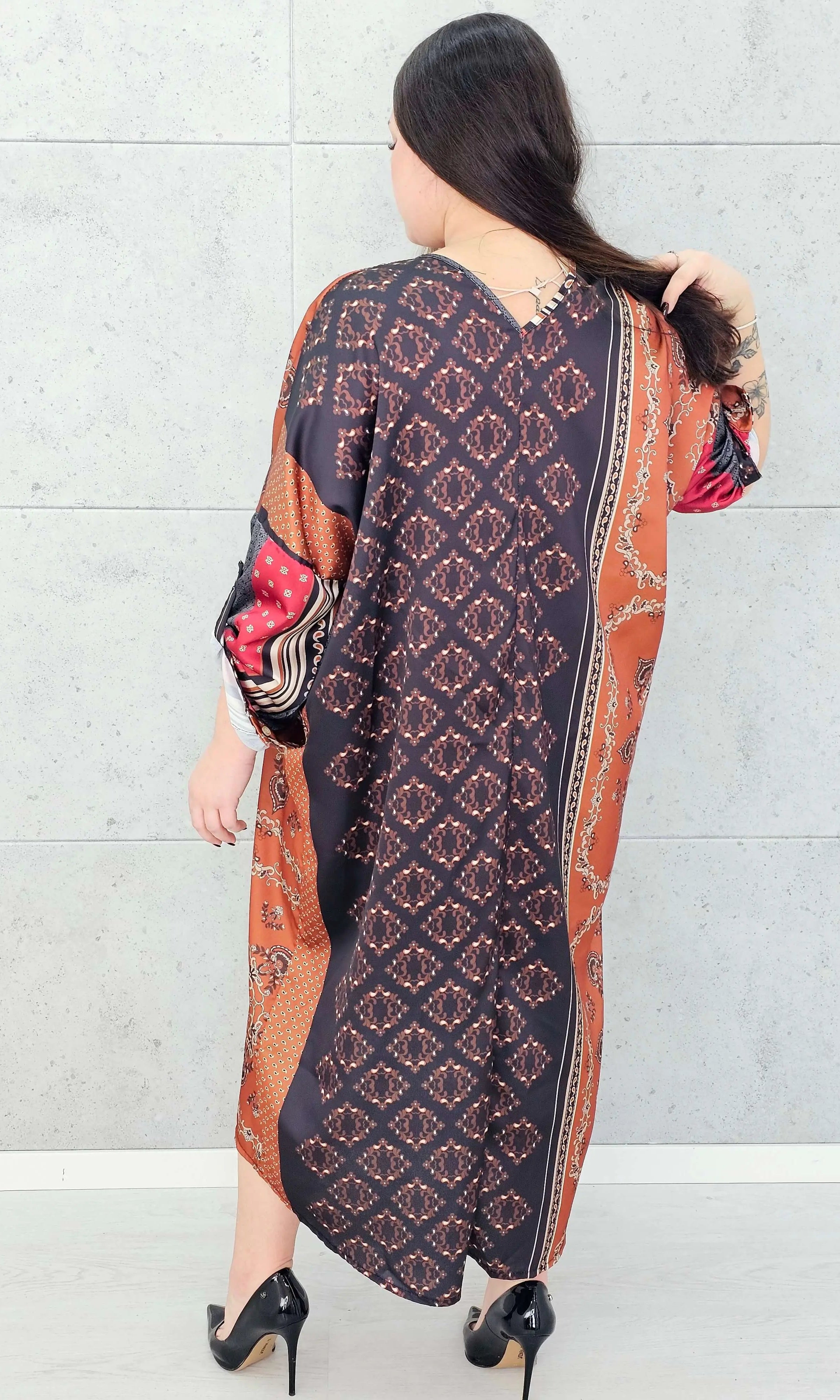 Sukienka w stylu boho z lekkiego materiał – moda dla kobiet plus size Stylowa XL