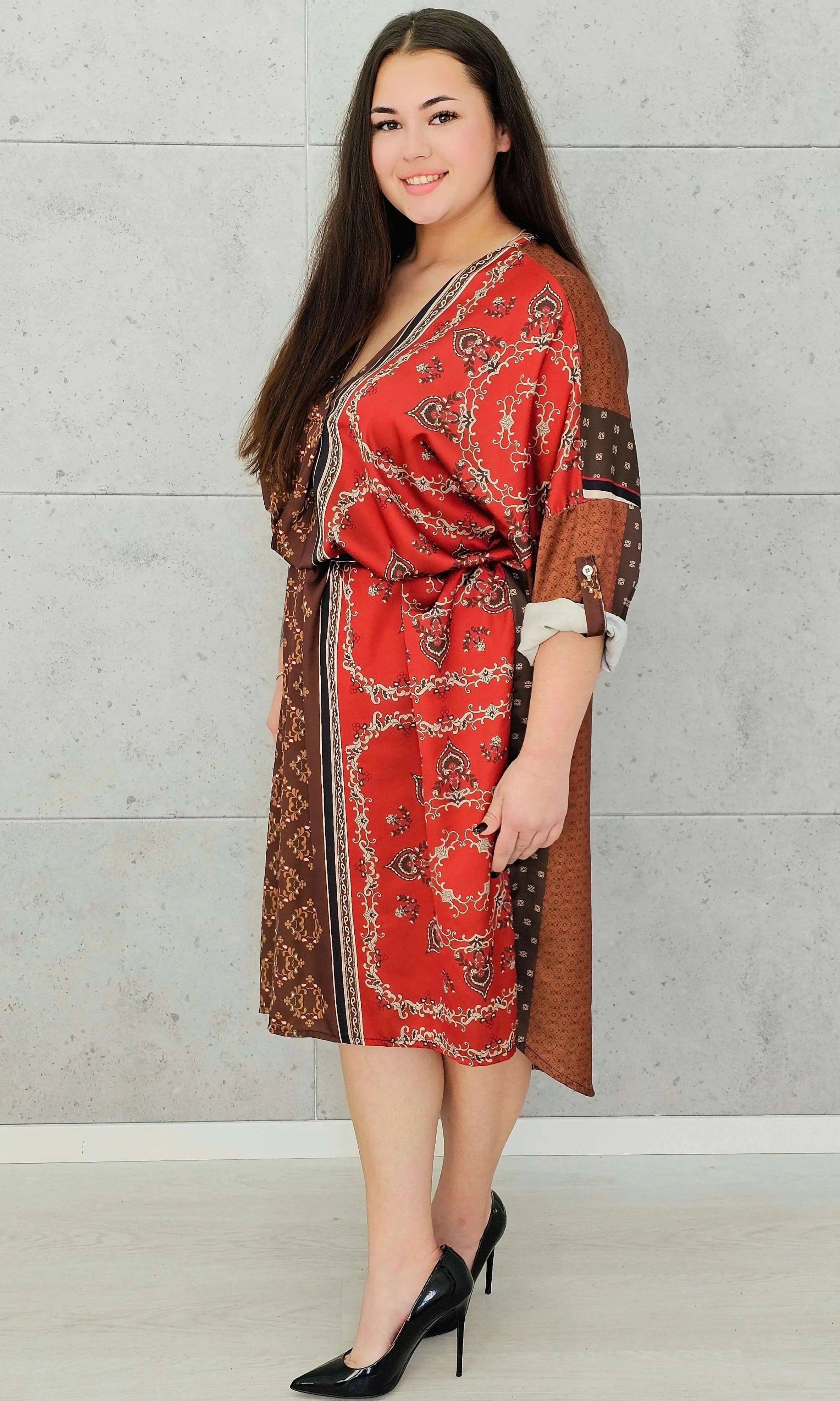 Sukienka w stylu boho z lekkiego materiał – moda dla kobiet plus size Stylowa XL