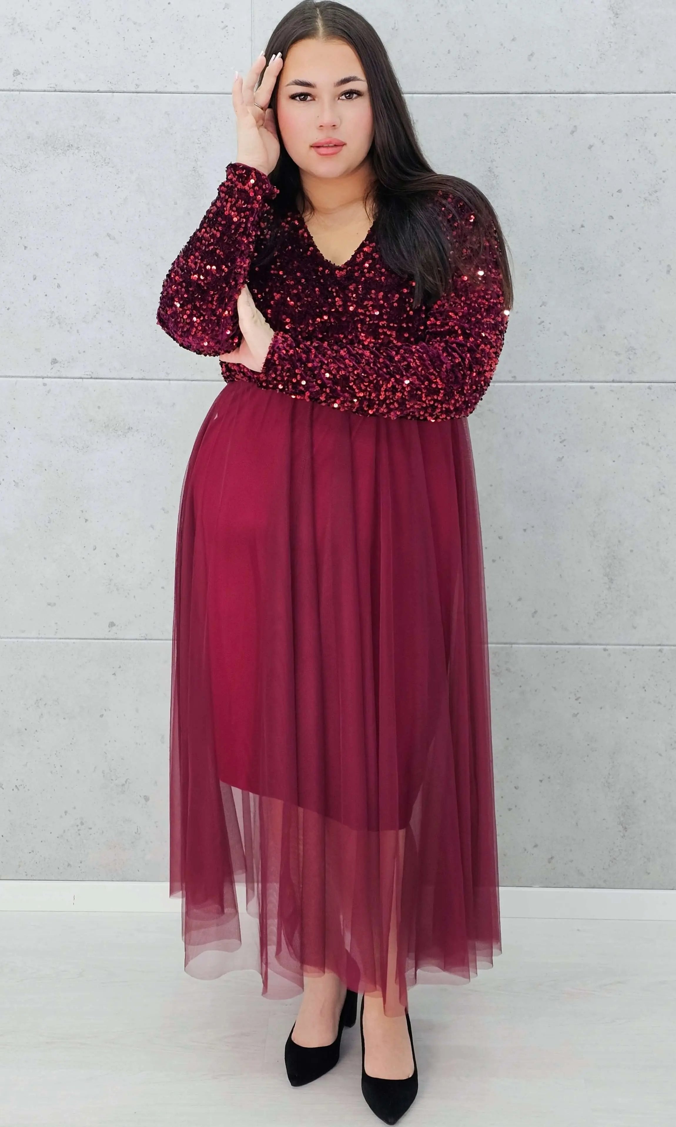 Sukienka wieczorowa z cekinową górą i tiulowym dołem Stylowa XL