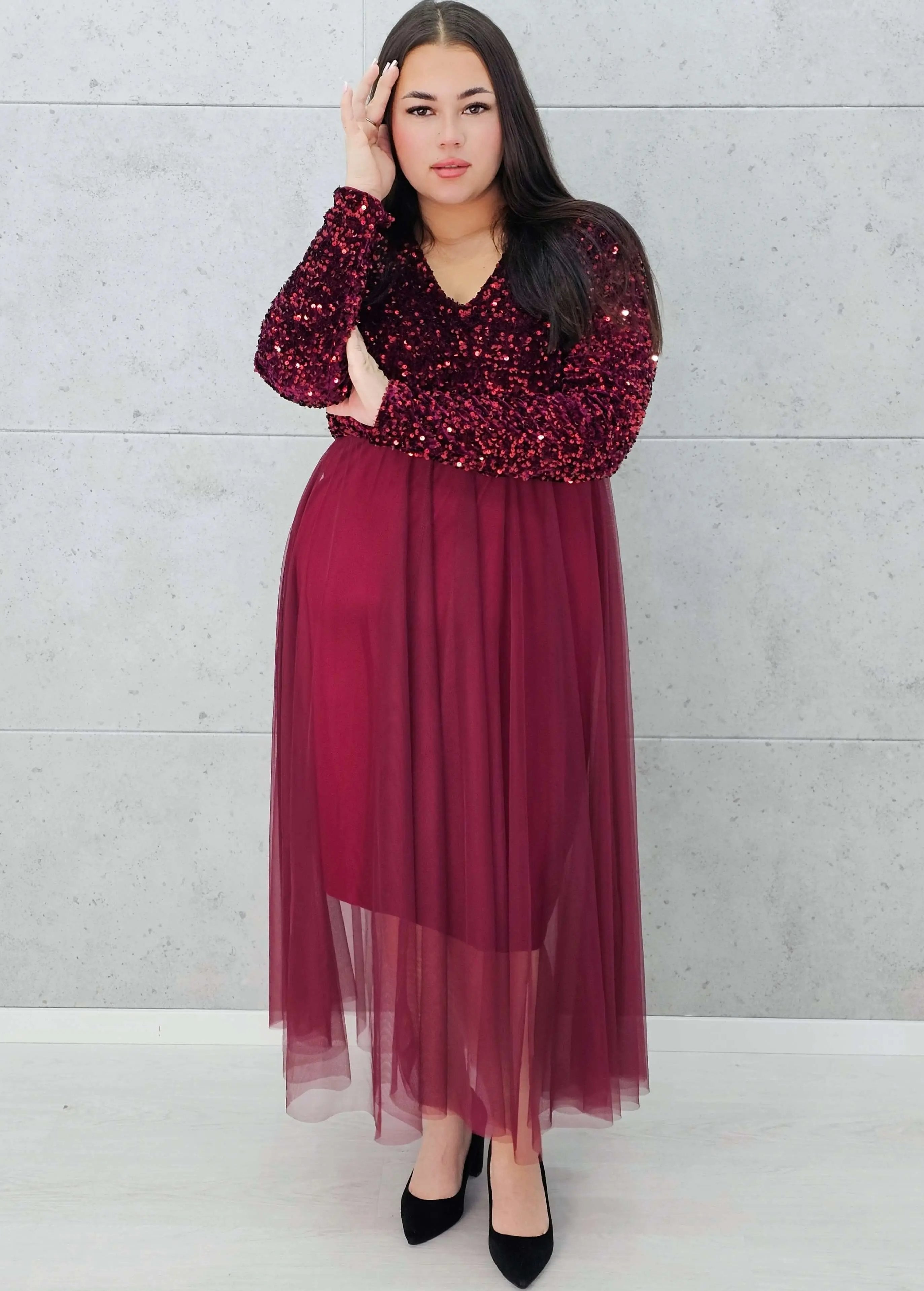 Sukienka wieczorowa z cekinową górą i tiulowym dołem Stylowa XL