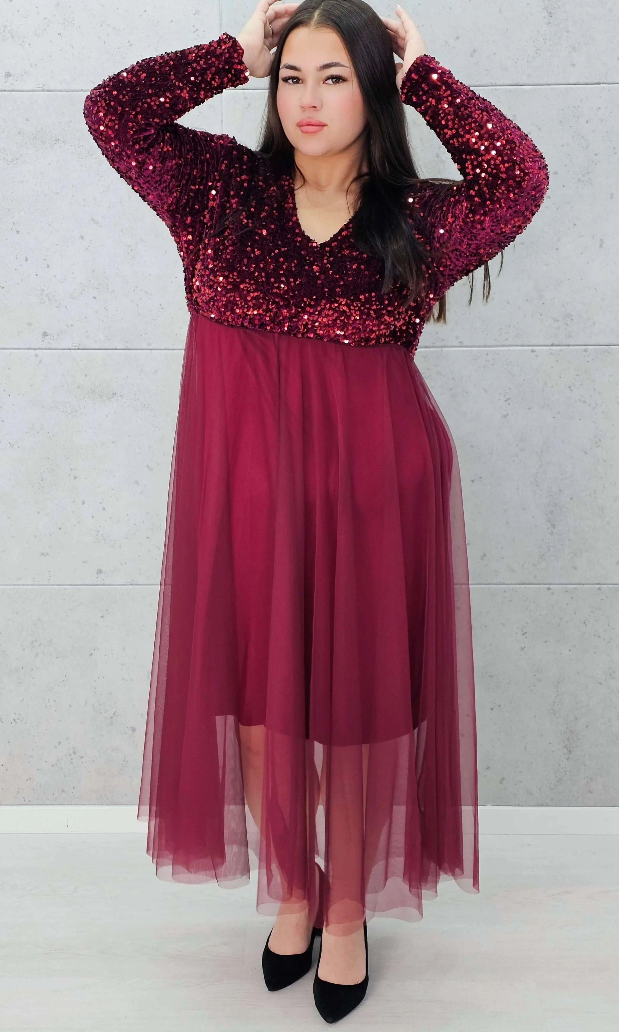 Sukienka wieczorowa z cekinową górą i tiulowym dołem Stylowa XL