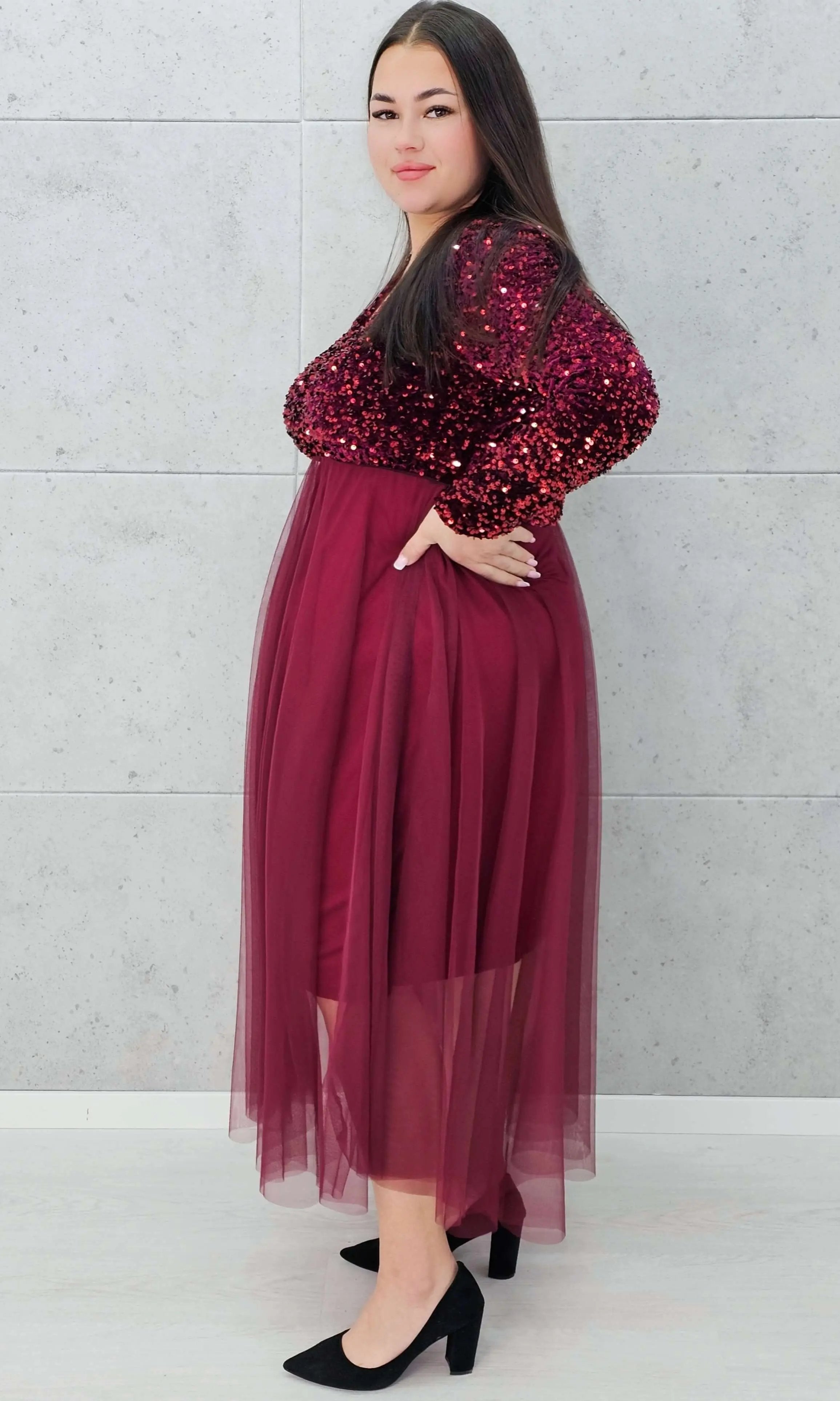 Sukienka wieczorowa z cekinową górą i tiulowym dołem Stylowa XL