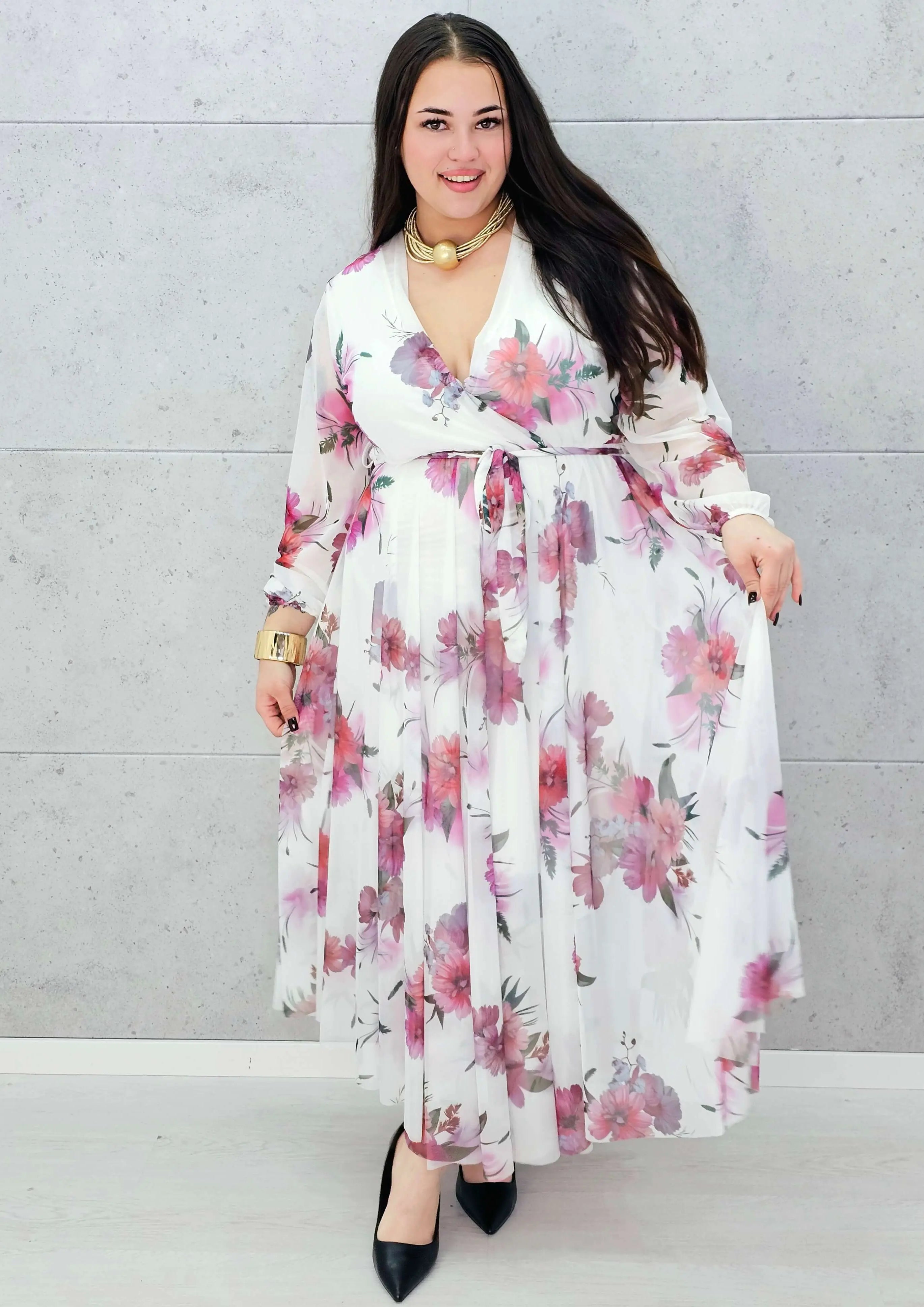 Sukienka z Siateczkowym Wykończeniem Plus Size StylowaXL – Romantyczna Elegancja i Lekkość Stylowa XL