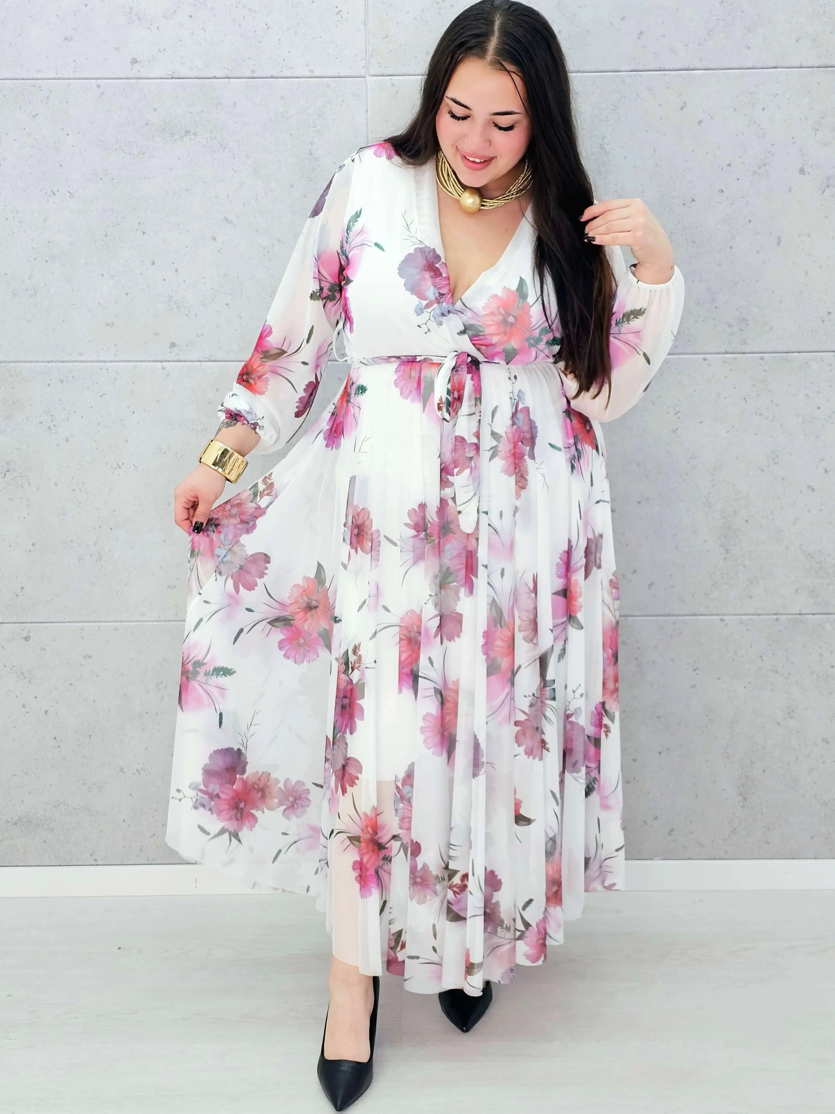 Sukienka z Siateczkowym Wykończeniem Plus Size StylowaXL – Romantyczna Elegancja i Lekkość Stylowa XL