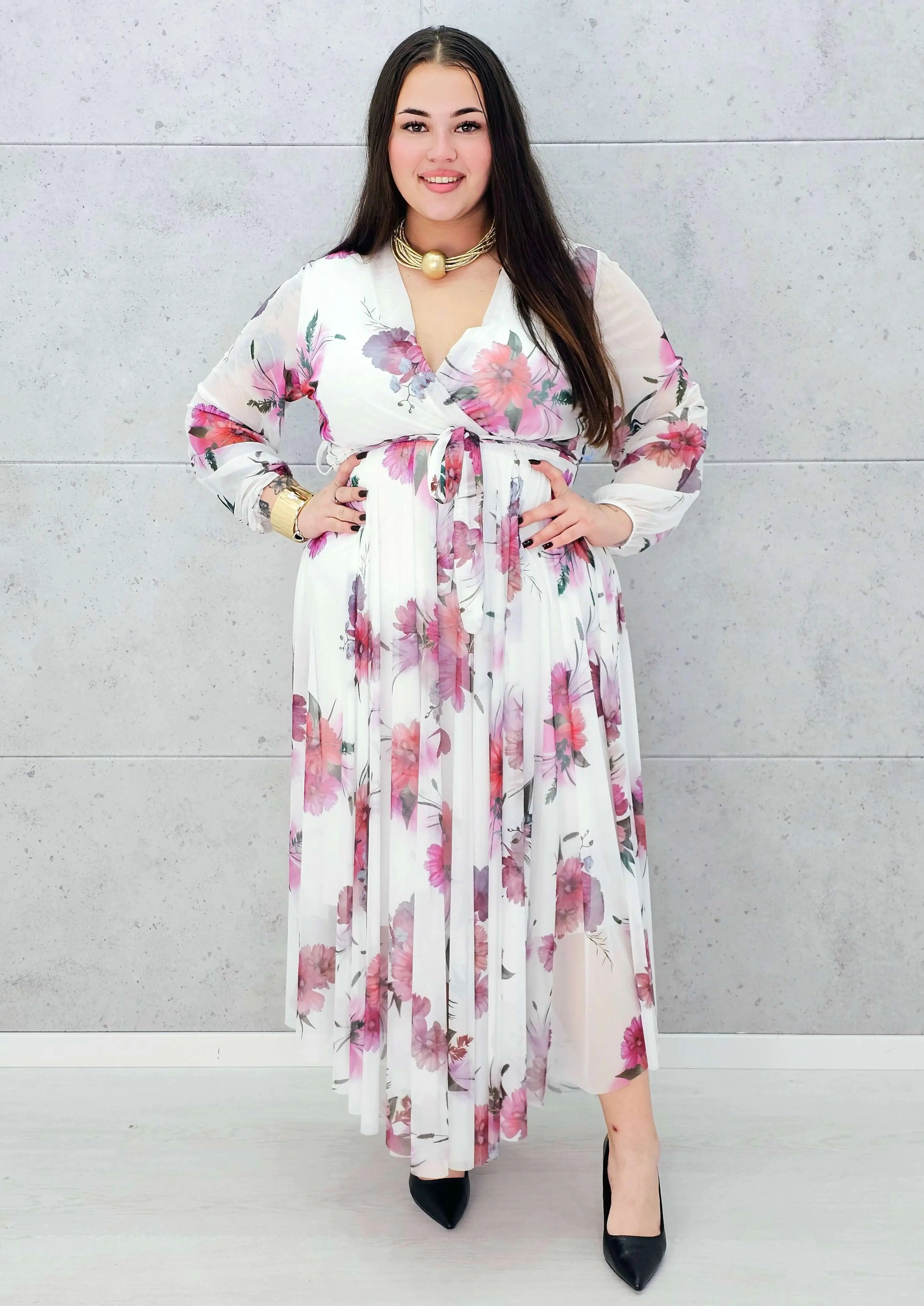 Sukienka z Siateczkowym Wykończeniem Plus Size StylowaXL – Romantyczna Elegancja i Lekkość Stylowa XL