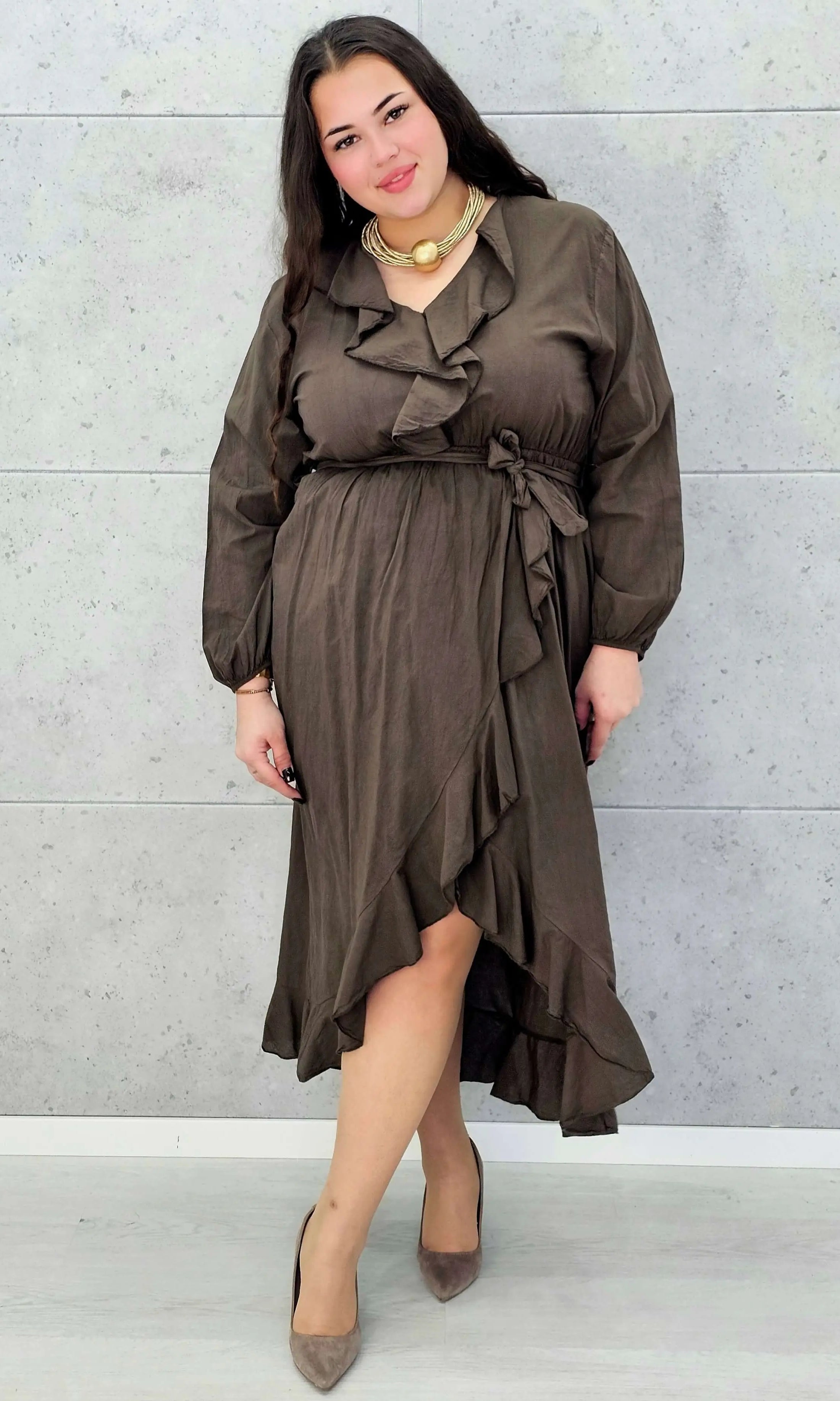 Sukienka z falbanką - Moda Plus Size - Stylowa XL