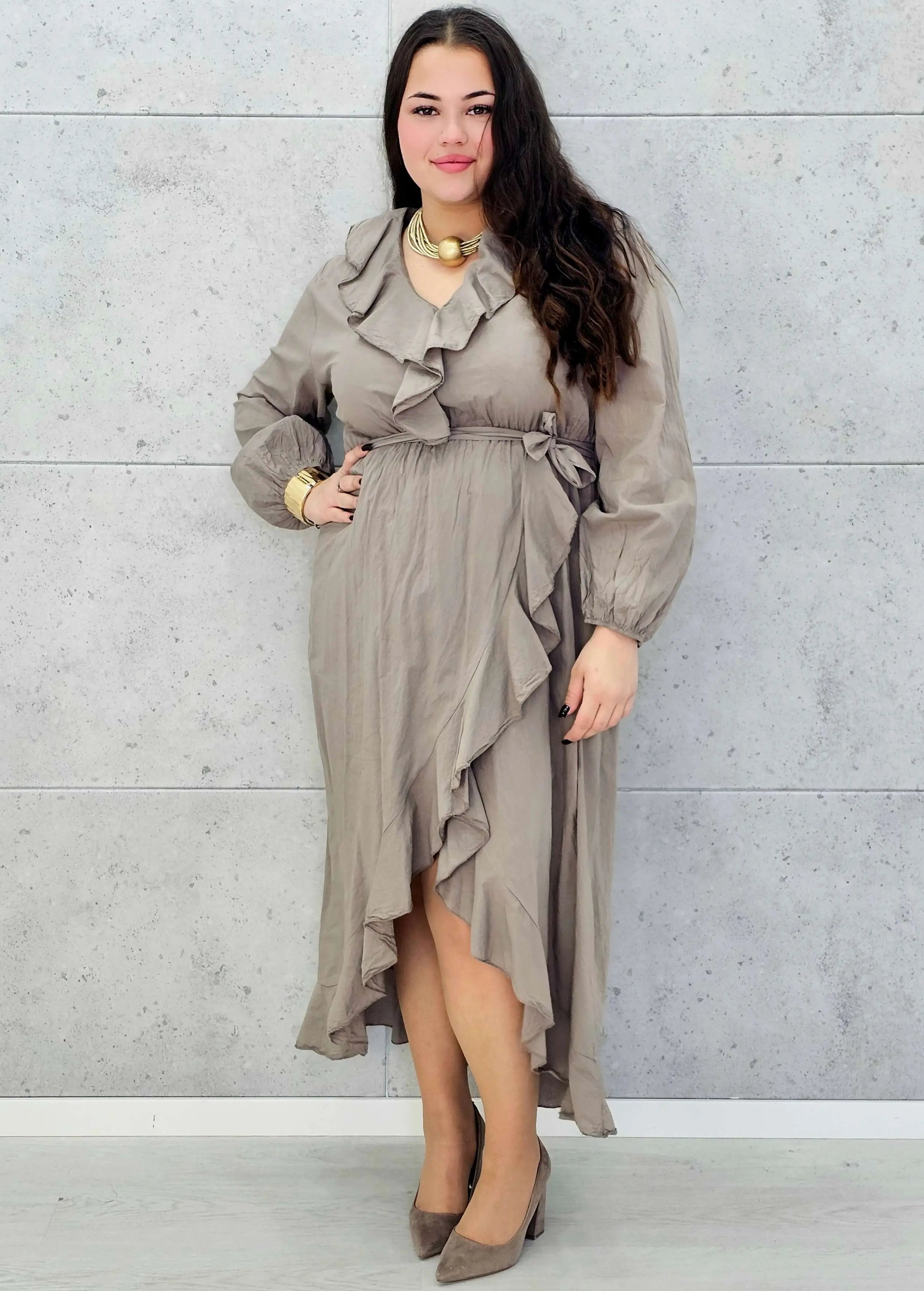 Sukienka z falbanką - Moda Plus Size - Stylowa XL