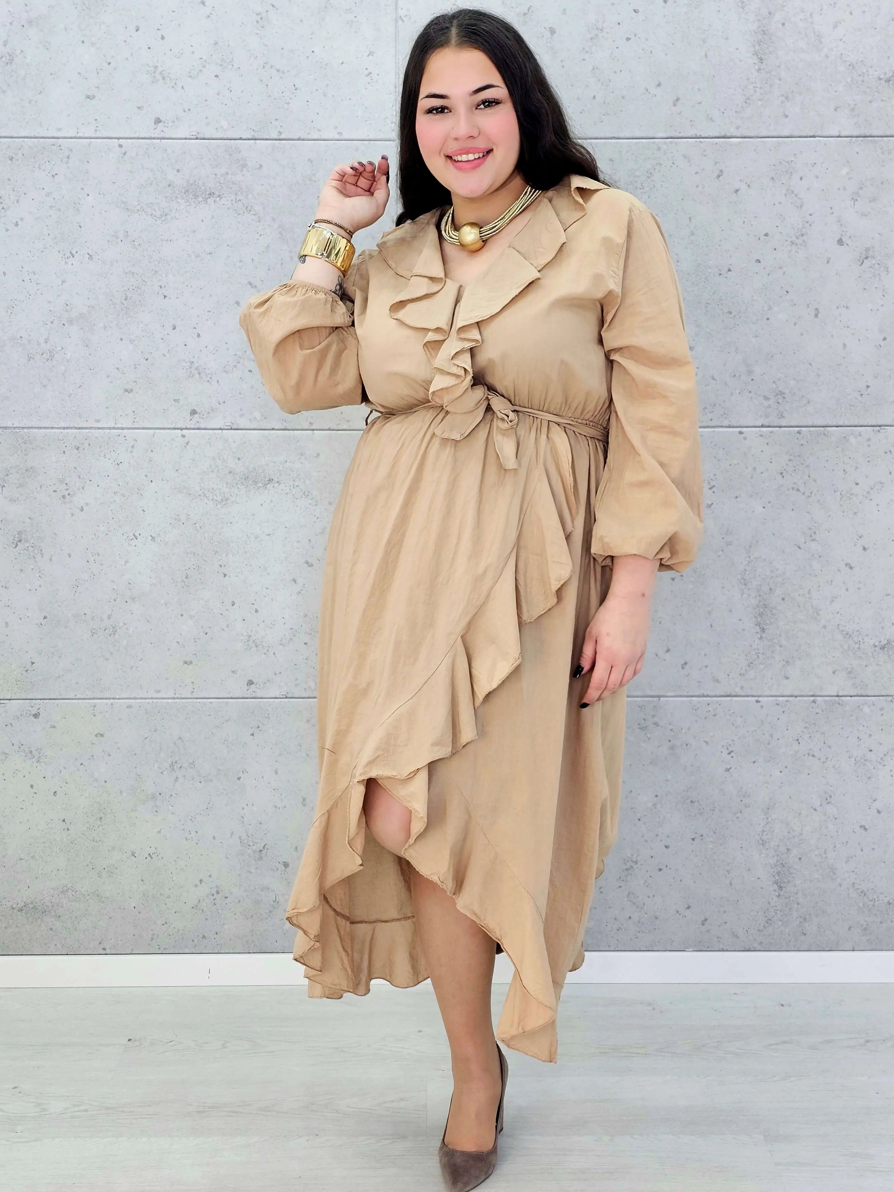 Sukienka z falbanką - Moda Plus Size - Stylowa XL