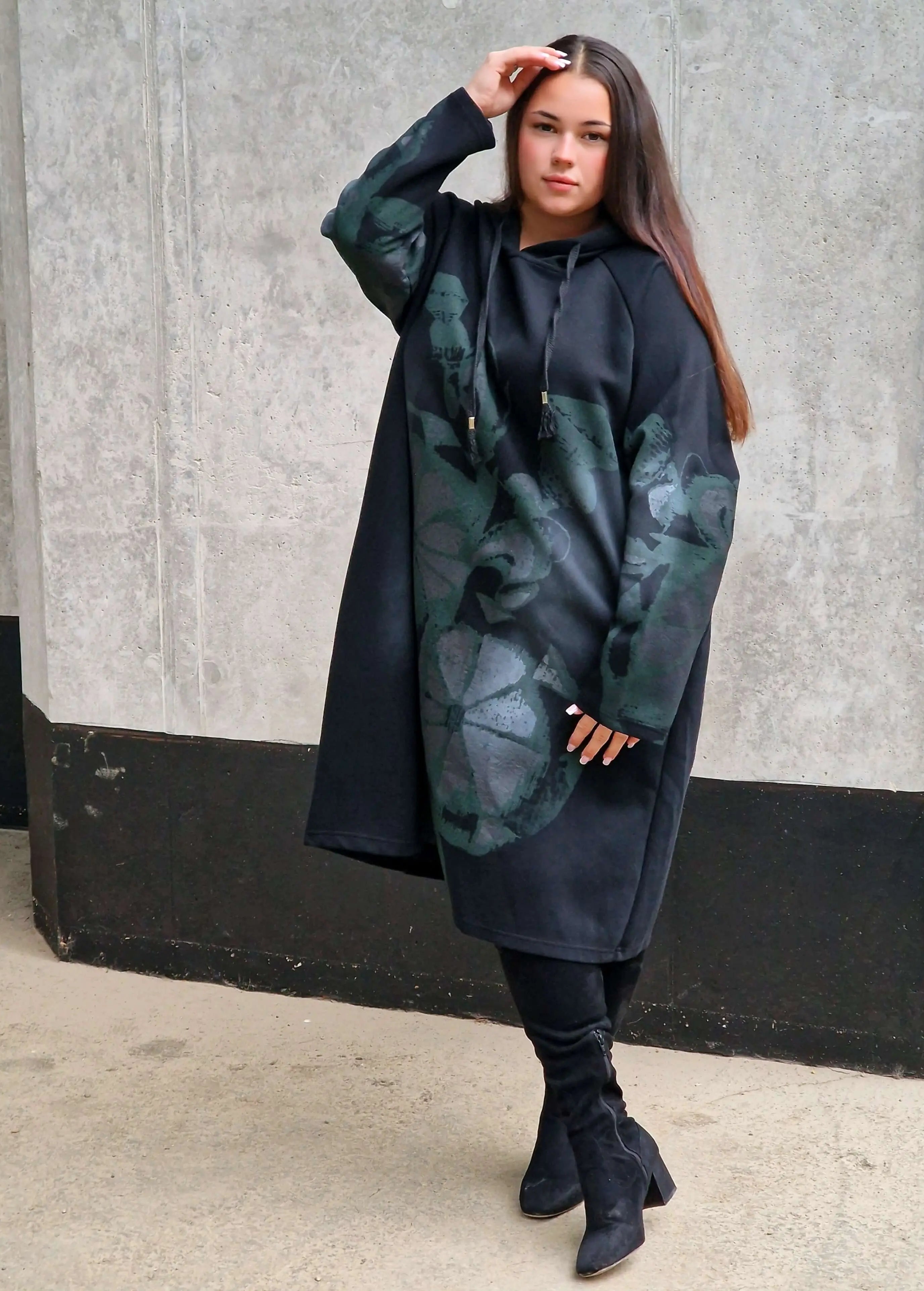 Sukienka z kapturem plus size – wygodna, stylowa i idealna na co dzień Stylowa XL