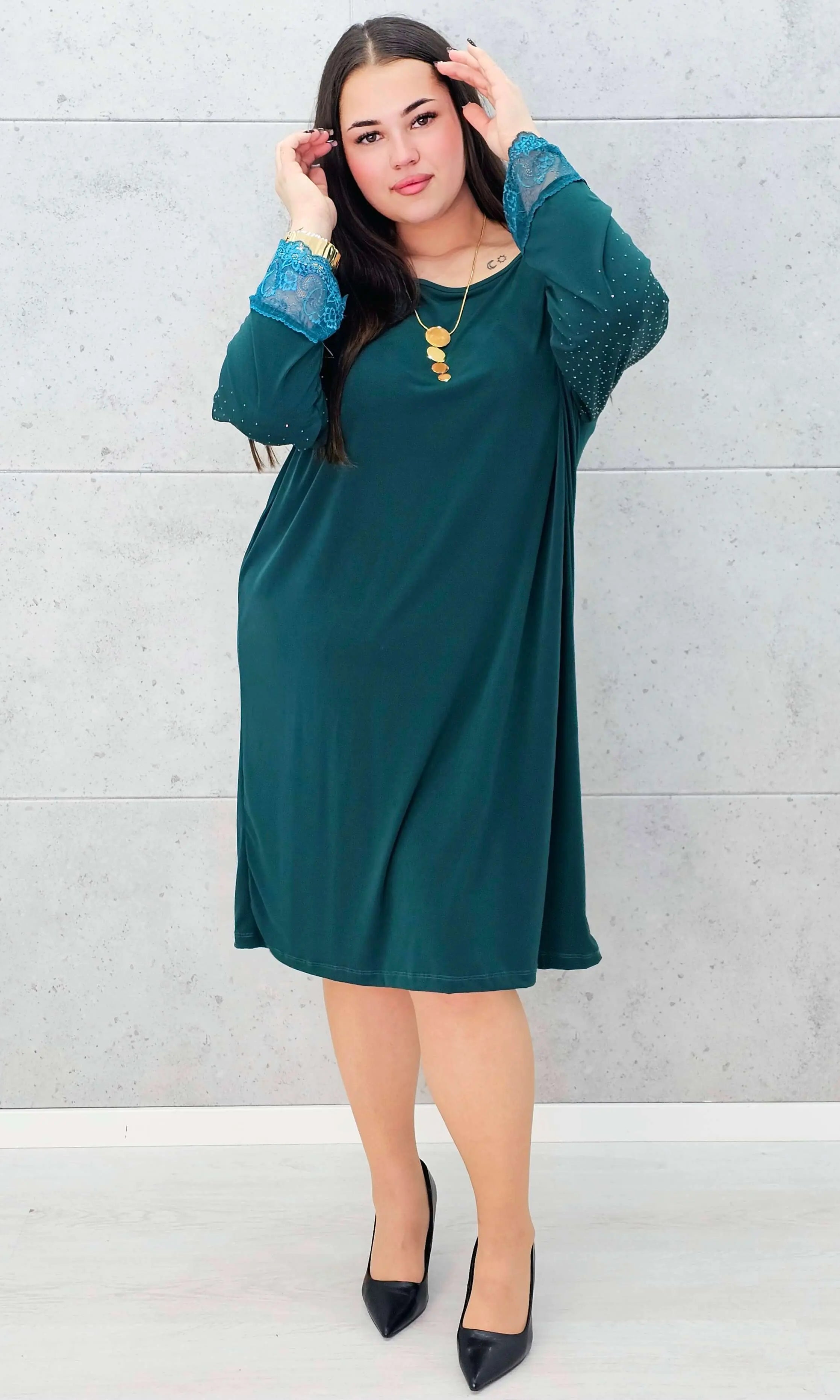 Sukienka z koronką i cyrkoniami – elegancka sukienka plus size Stylowa XL