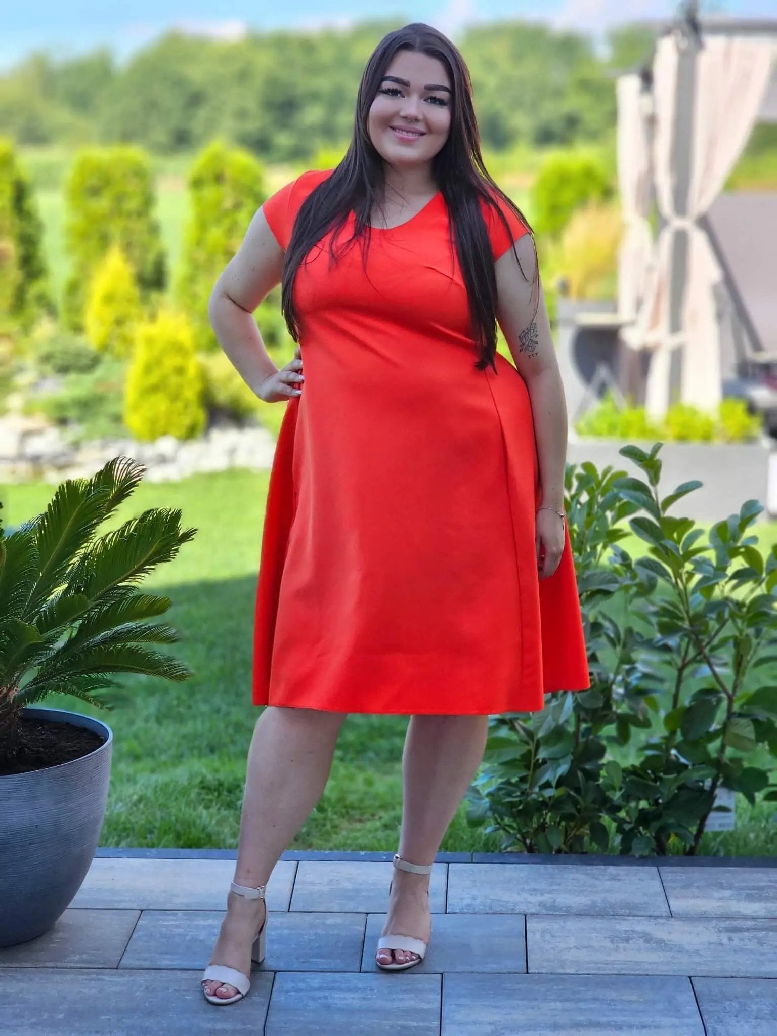 Sukienka z krótkim rękawem i kieszeniami Stylowa XL