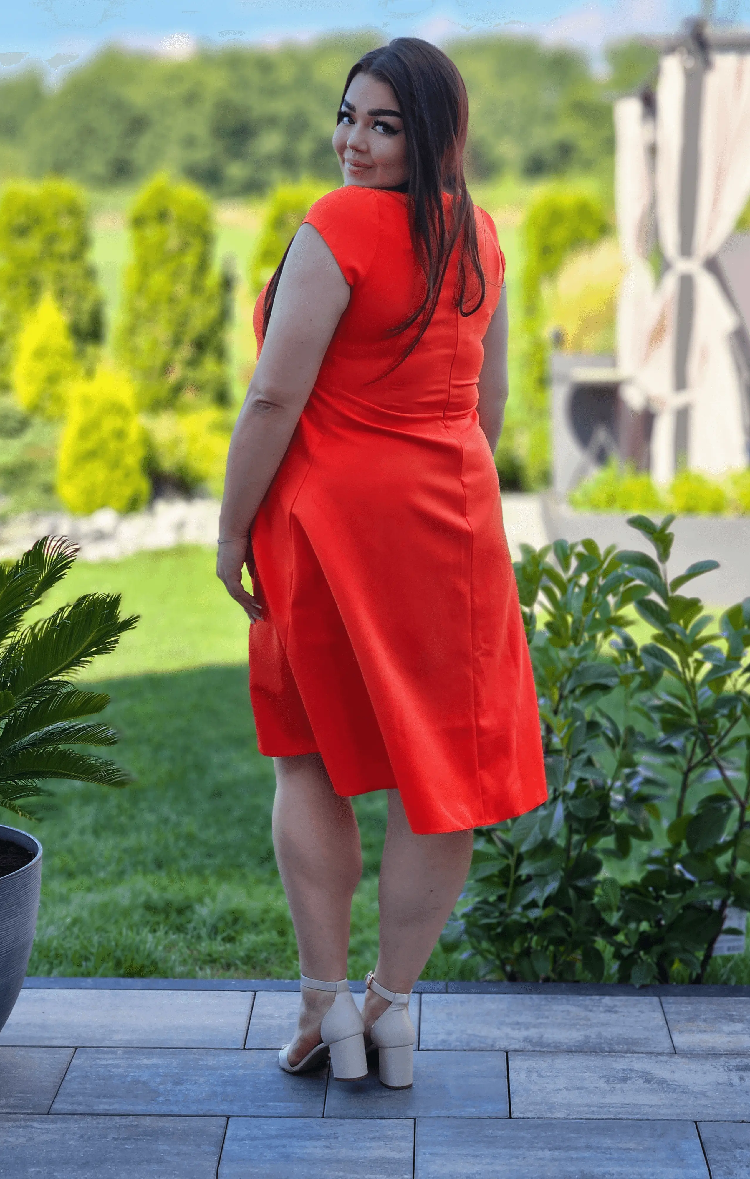 Sukienka z krótkim rękawem i kieszeniami Stylowa XL